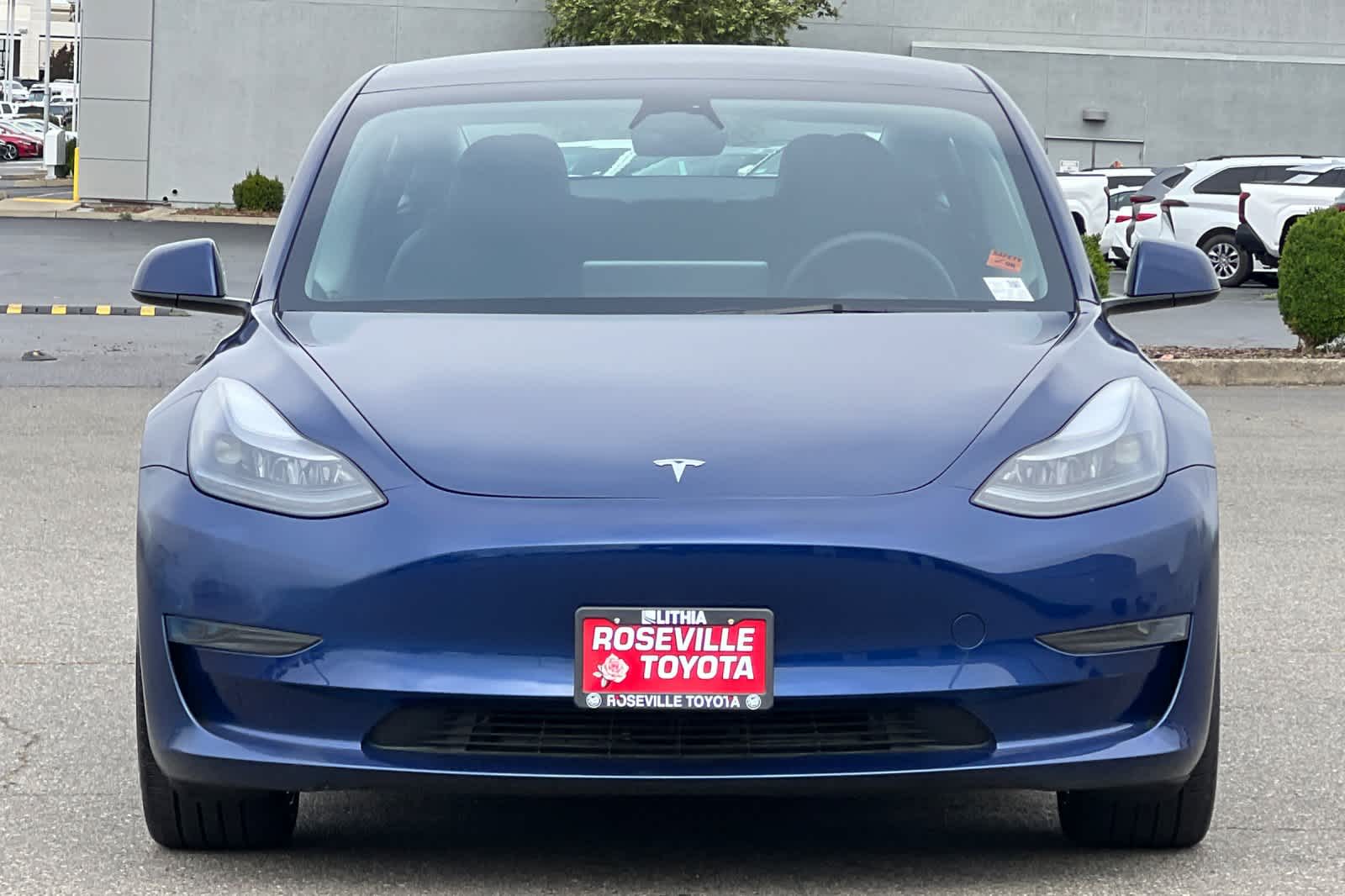 Thumbnail: 2023 Tesla Model 3 - 10