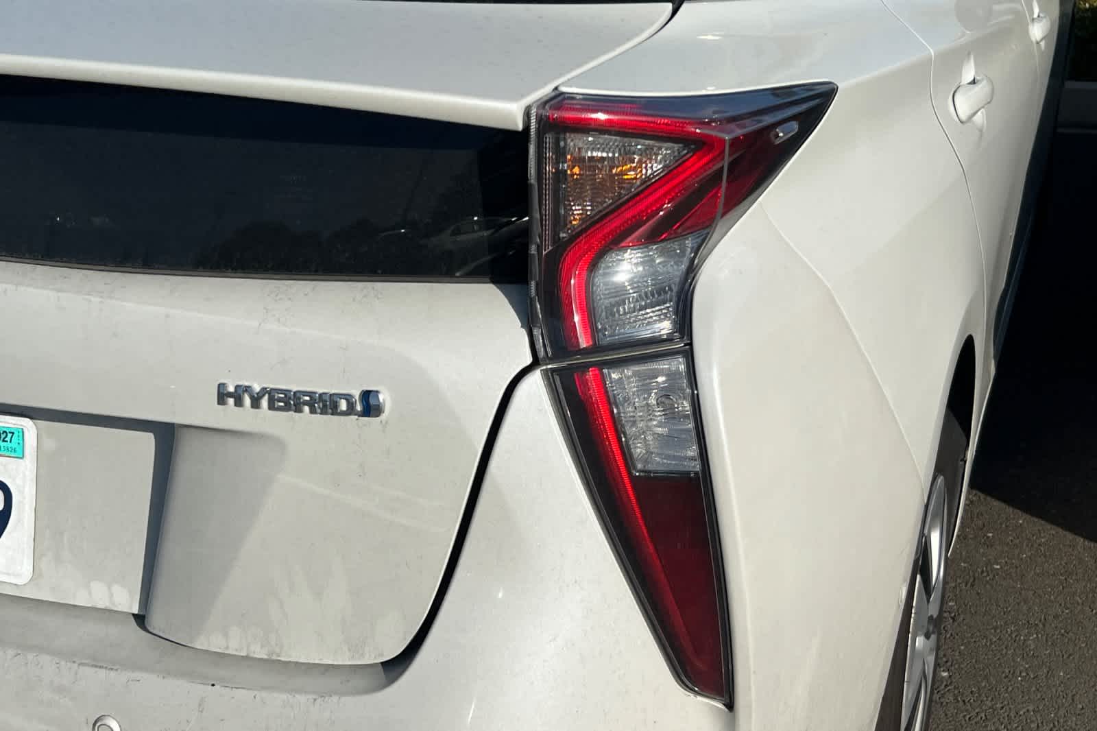 Thumbnail: 2016 Toyota Prius - 18