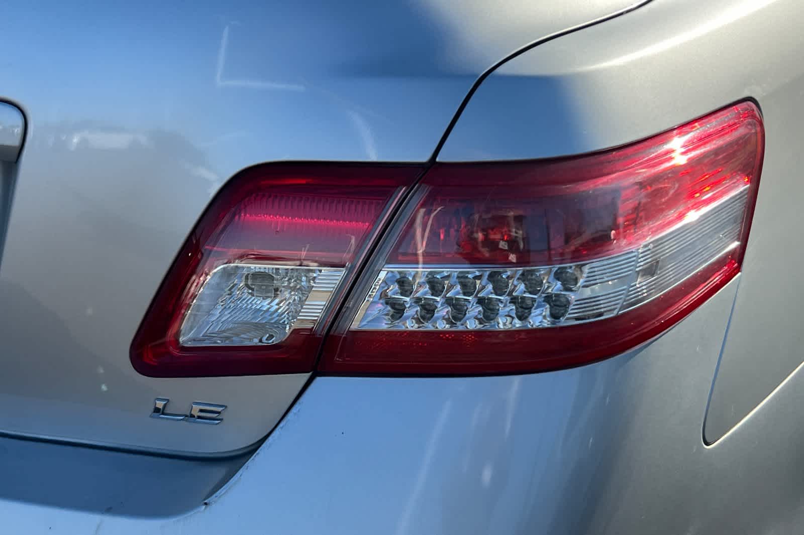 Thumbnail: 2011 Toyota Camry - 16