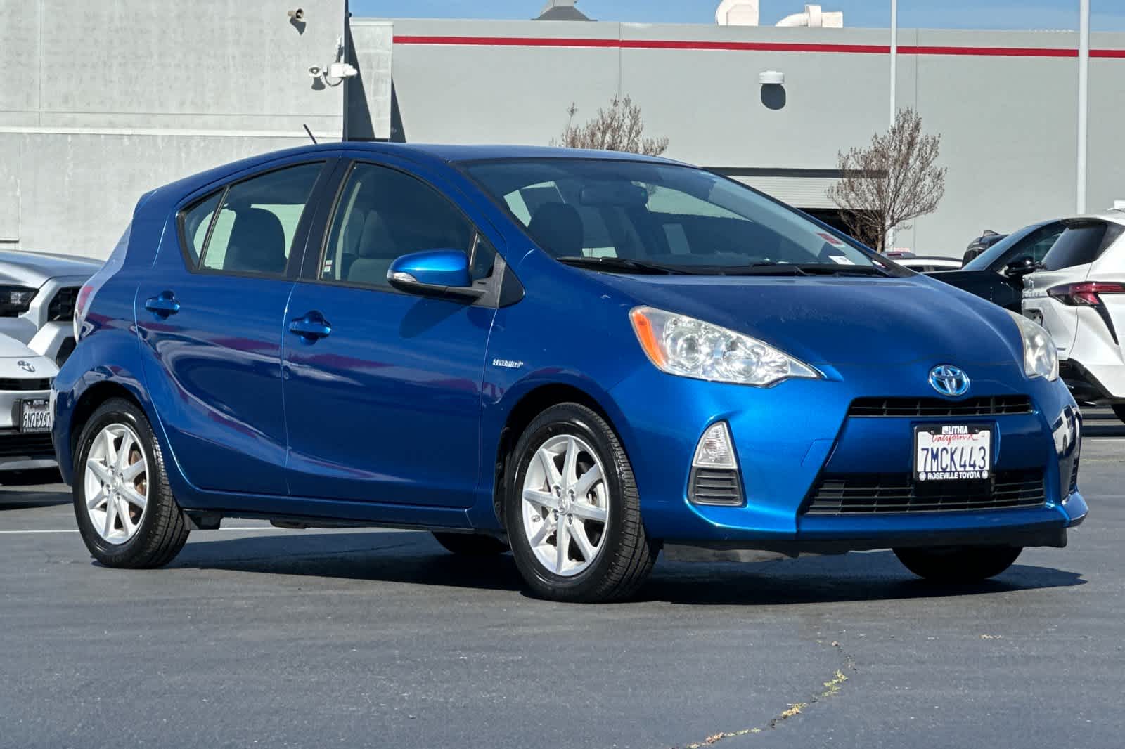 Thumbnail: 2012 Toyota Prius c - 5