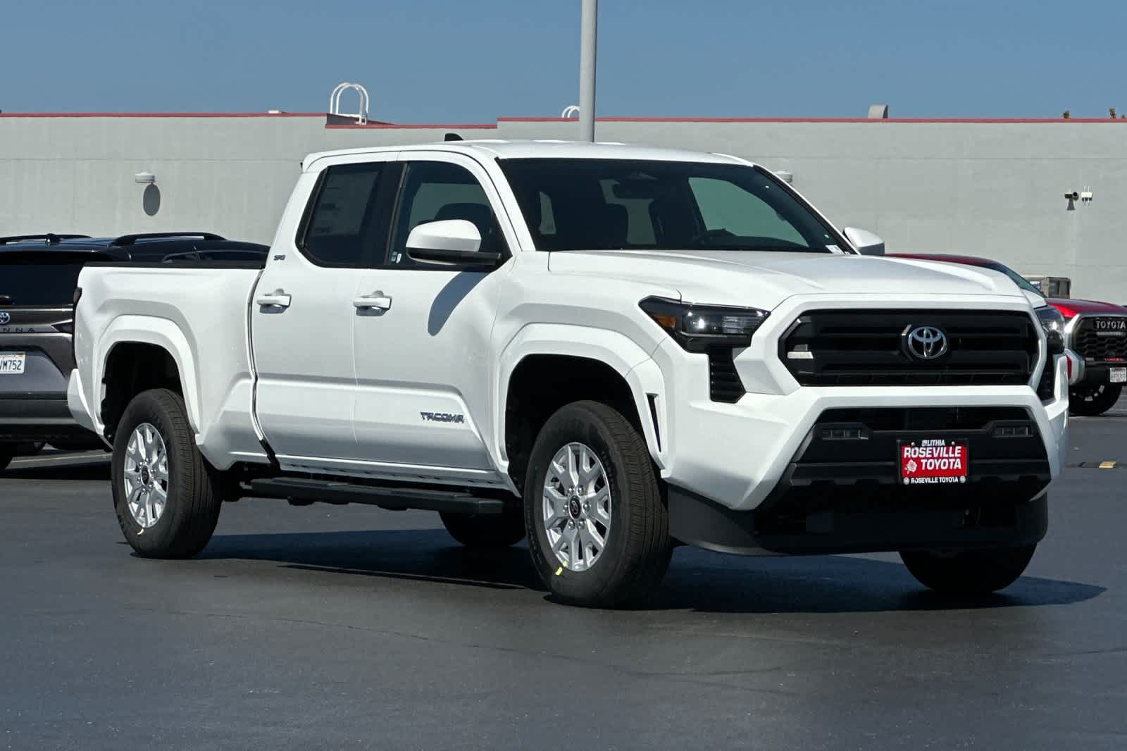 Thumbnail: 2025 Toyota Tacoma - 9