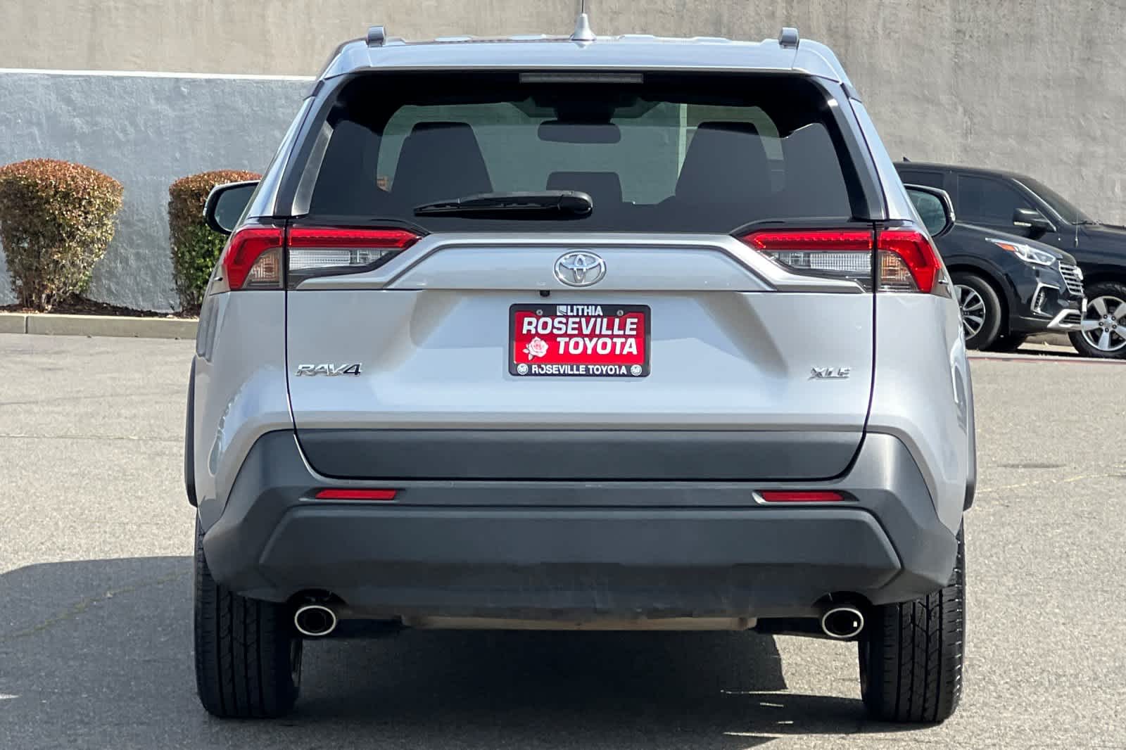 Thumbnail: 2024 Toyota RAV4 - 8