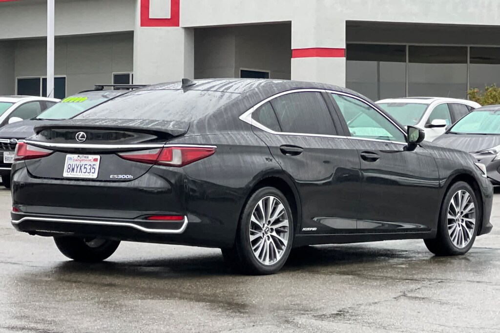 Used 2021 Lexus ES 300h Sedan
