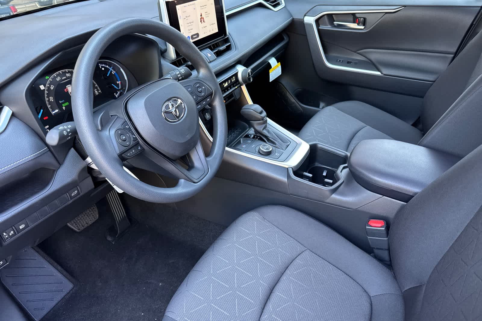 Thumbnail: 2025 Toyota RAV4 - 11