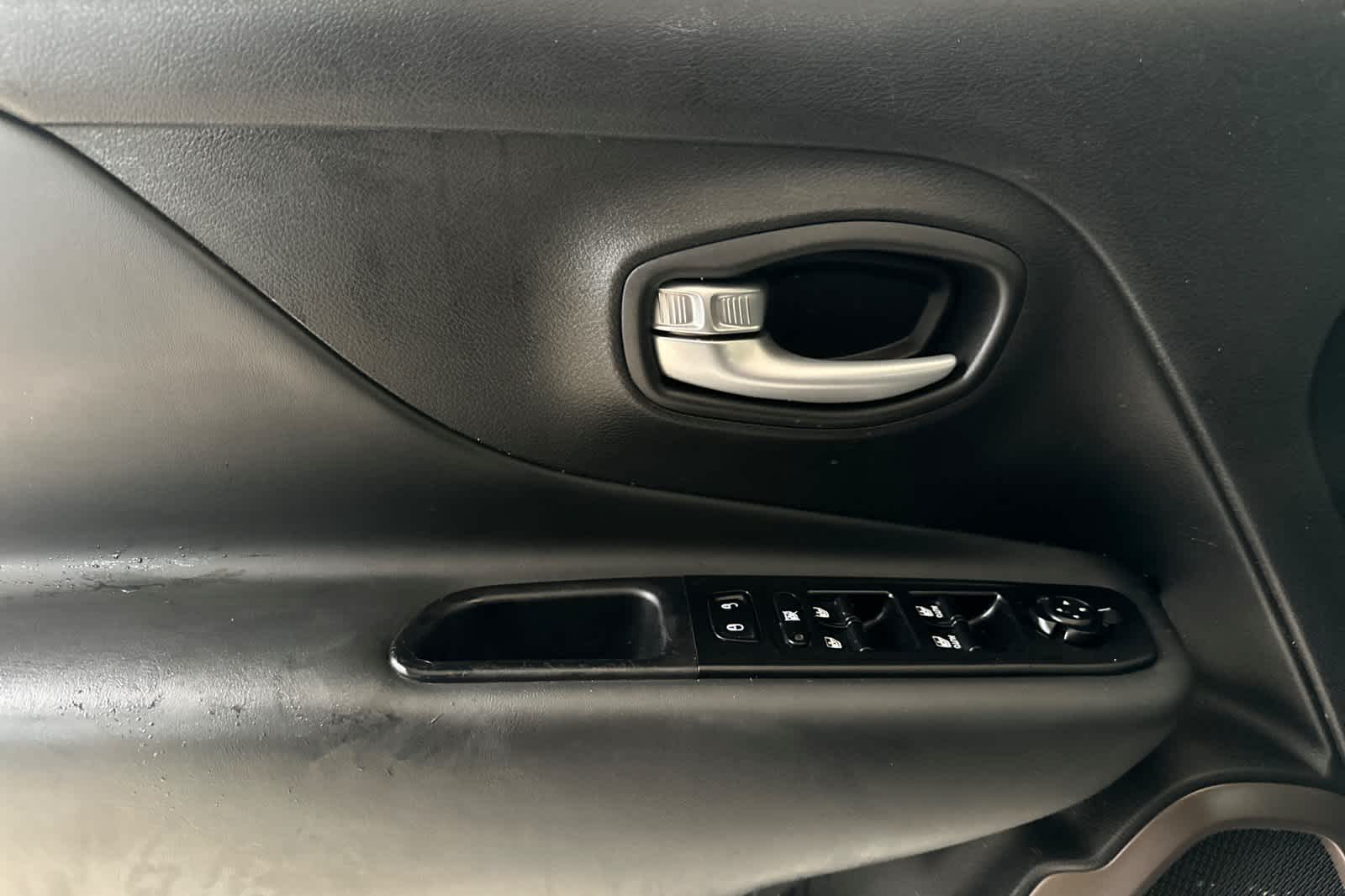 Thumbnail: 2023 Jeep Renegade - 12