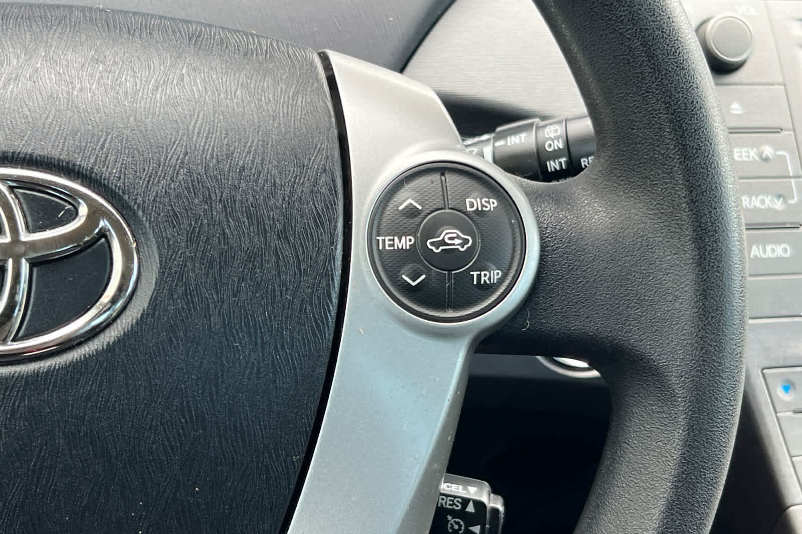 Thumbnail: 2015 Toyota Prius - 26