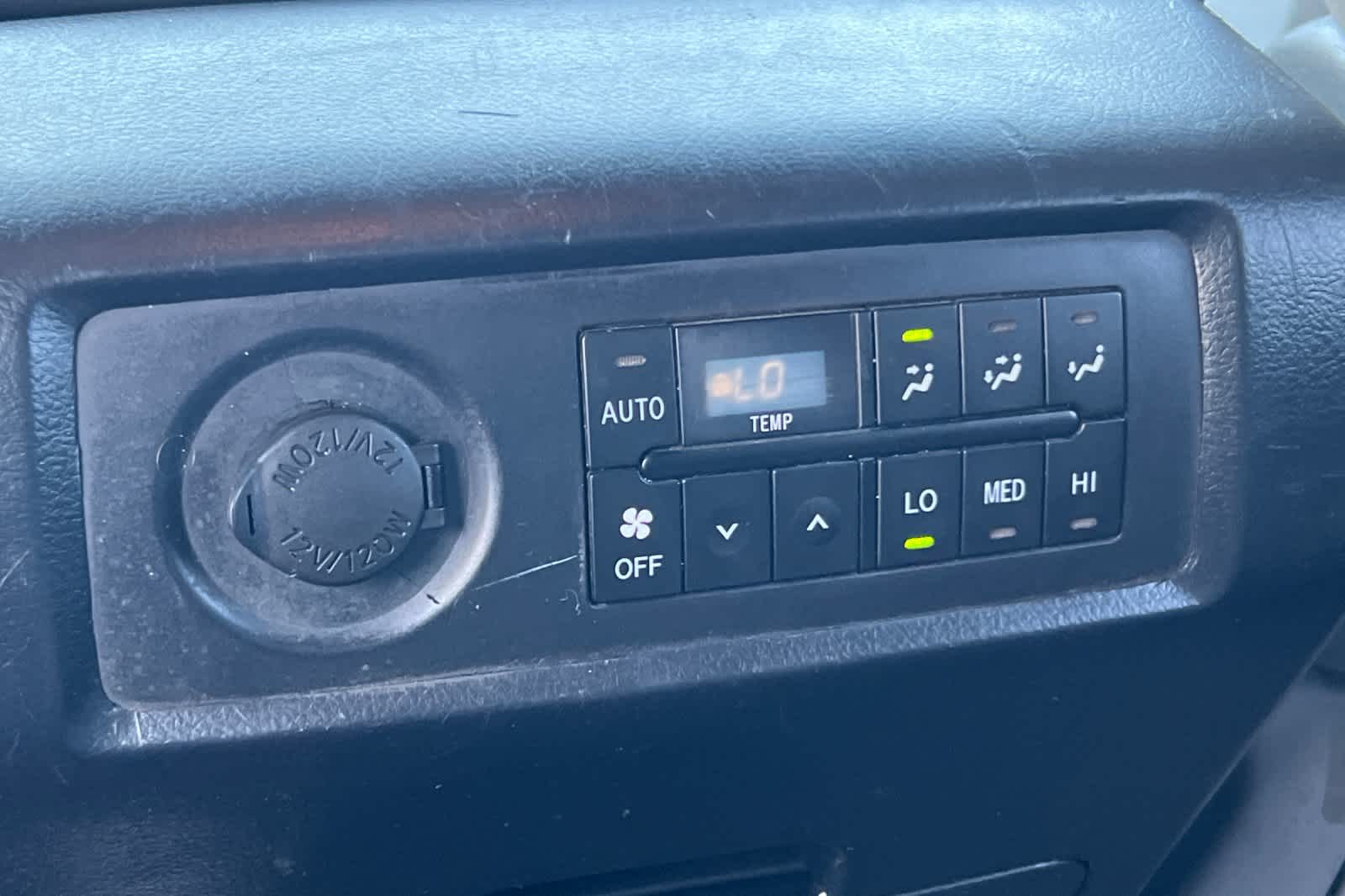 Thumbnail: 2012 Toyota Sequoia - 14