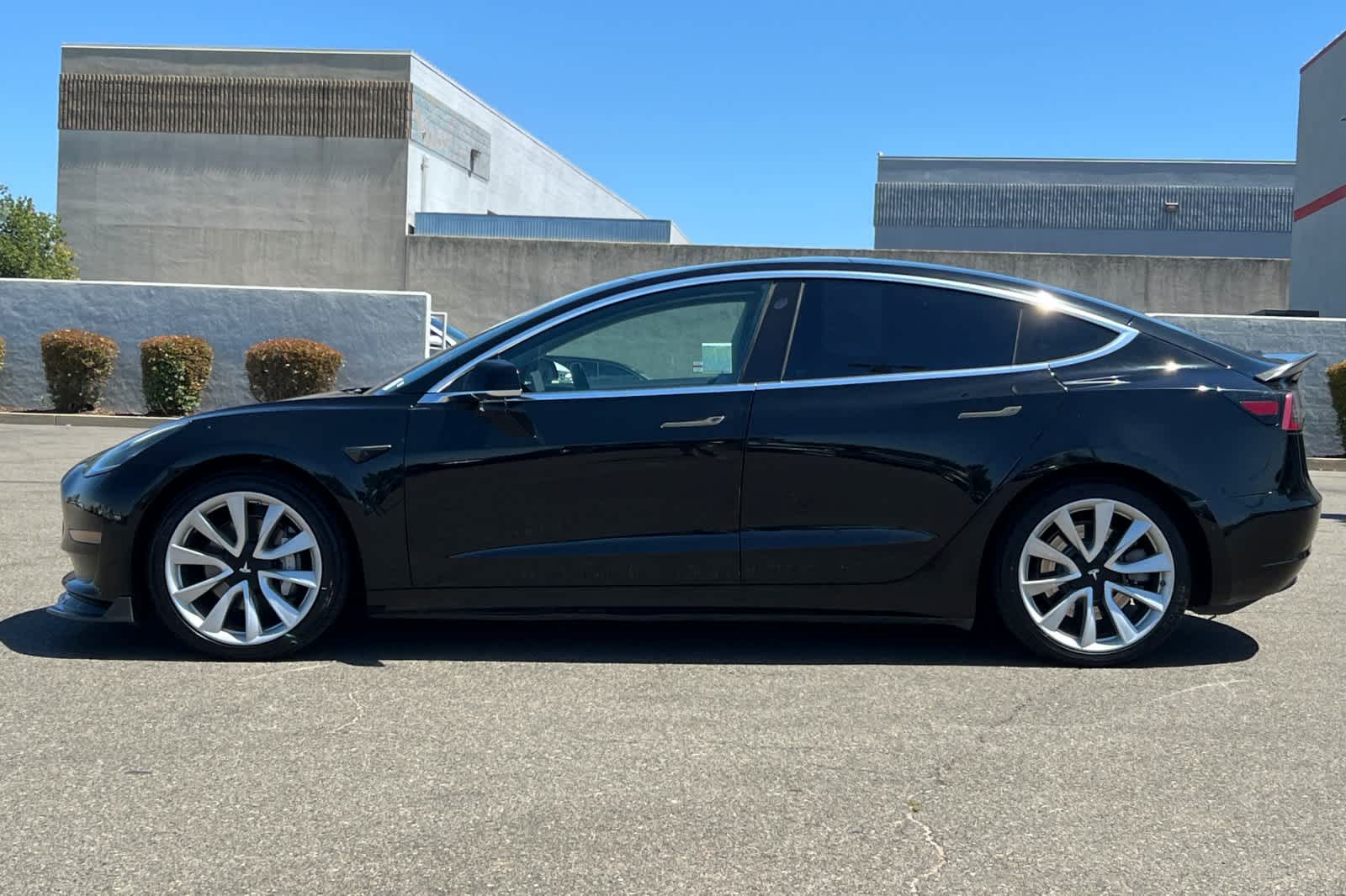 Thumbnail: 2018 Tesla Model 3 - 9