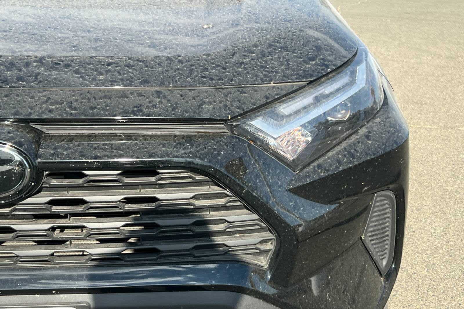 Thumbnail: 2023 Toyota RAV4 - 10