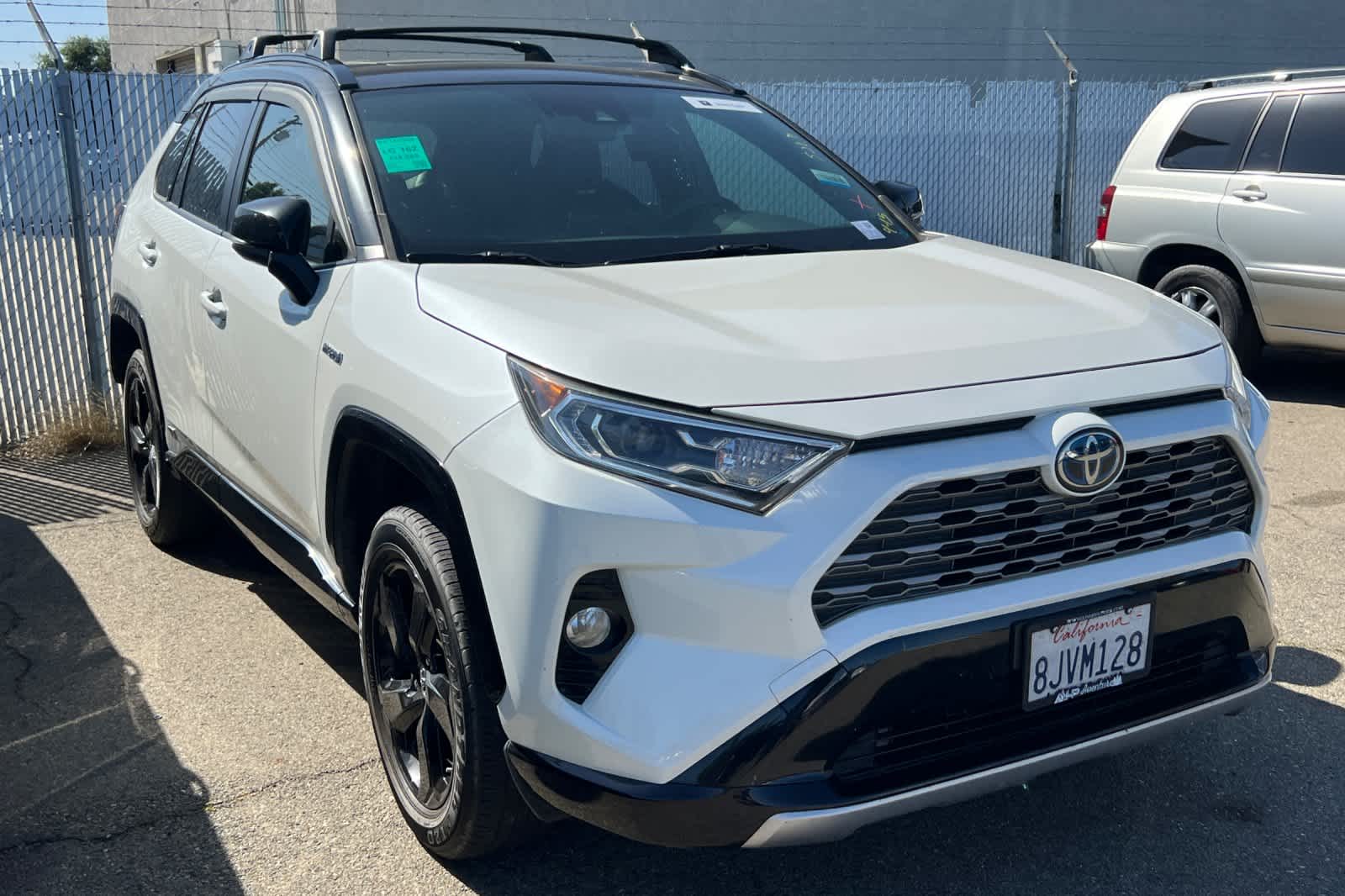 Thumbnail: 2019 Toyota RAV4 - 3