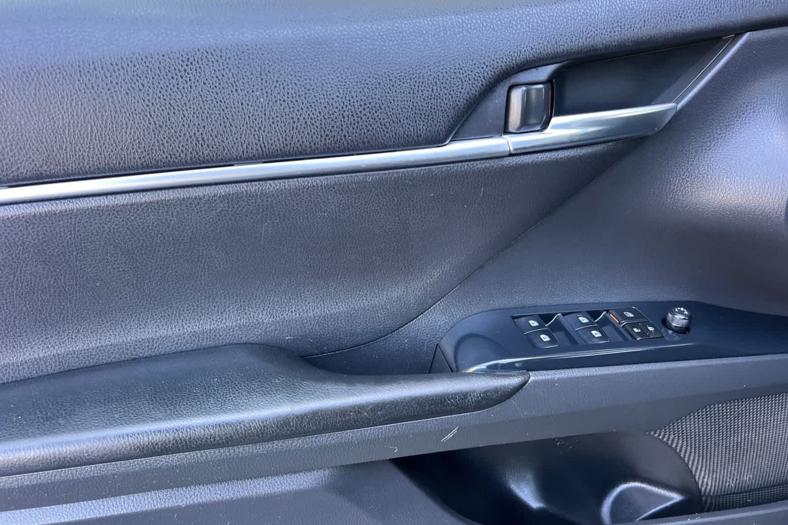 Thumbnail: 2018 Toyota Camry - 12