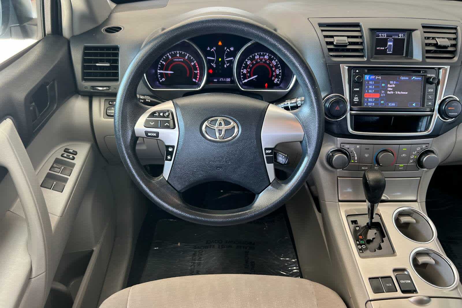 Thumbnail: 2013 Toyota Highlander - 15