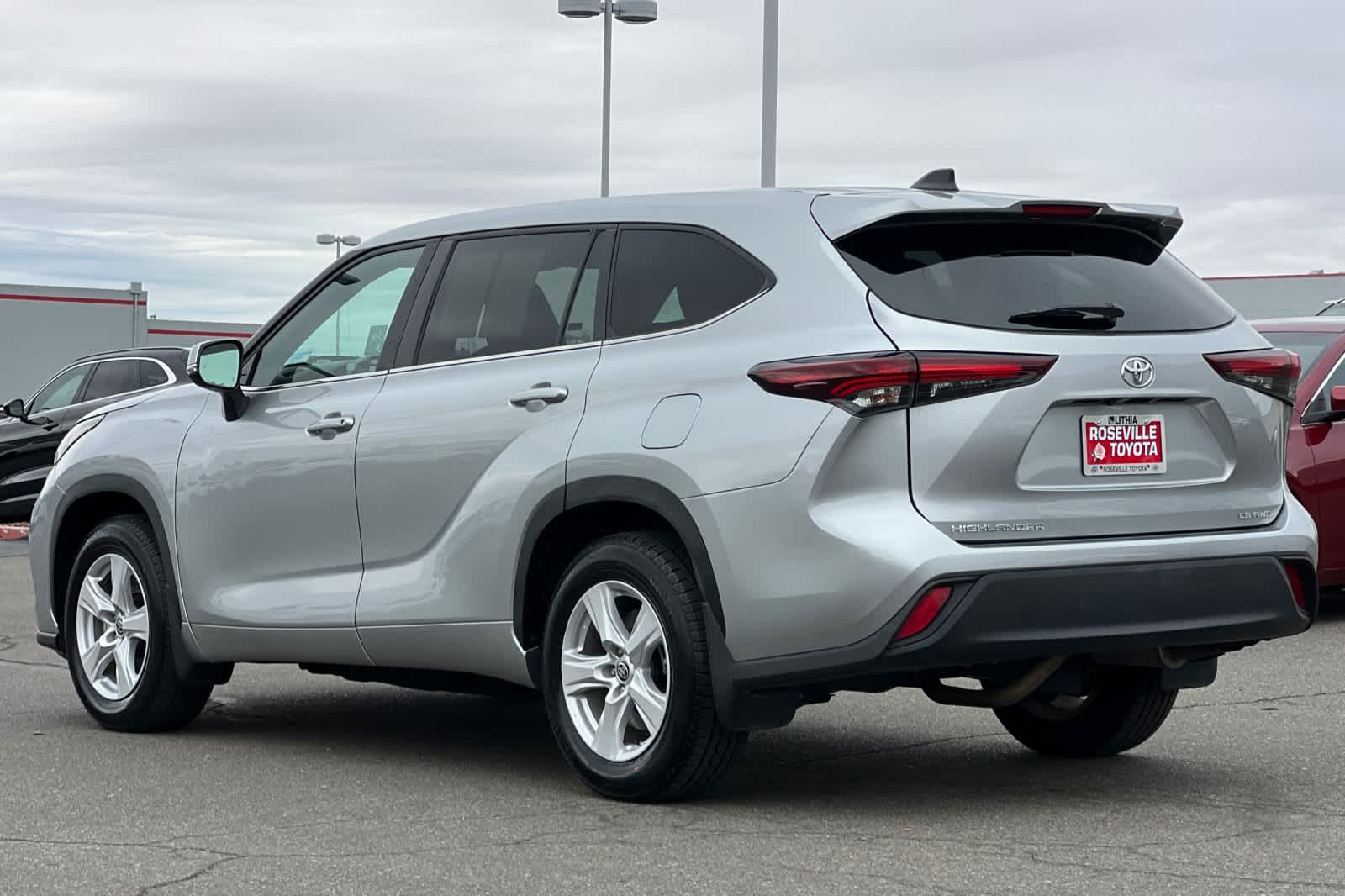 Thumbnail: 2024 Toyota Highlander - 7