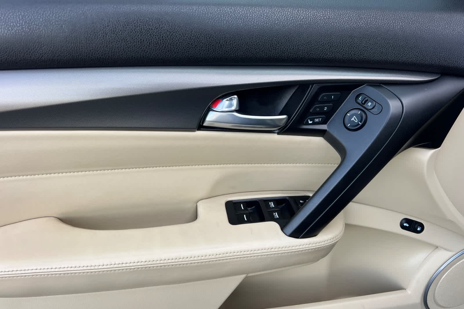 Thumbnail: 2014 Acura TL - 12