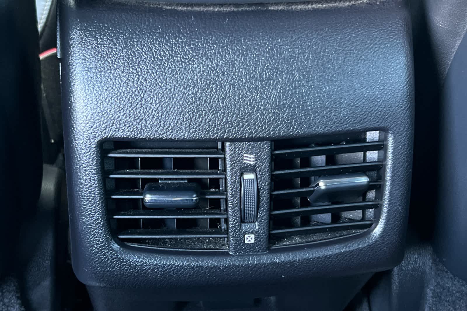 Thumbnail: 2013 Lexus ES - 14