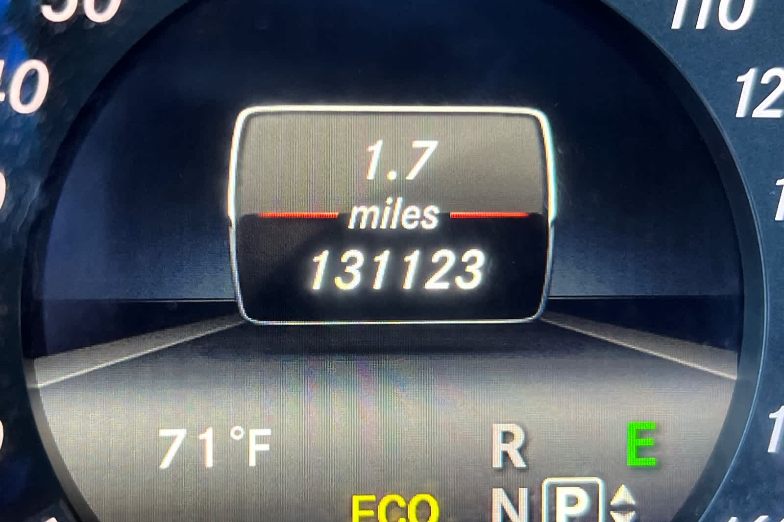 Thumbnail: 2014 Mercedes-Benz E-Class - 30