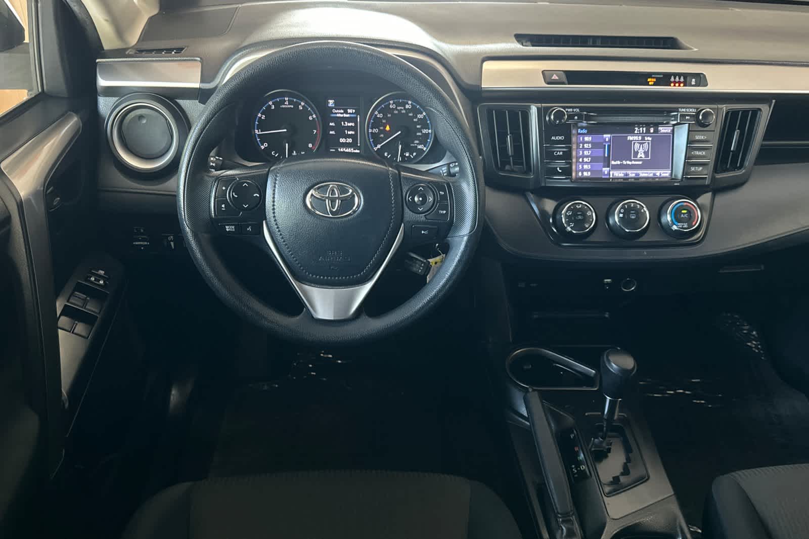 Thumbnail: 2017 Toyota RAV4 - 15