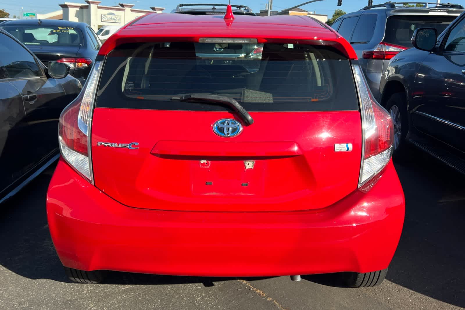 Thumbnail: 2015 Toyota Prius c - 5