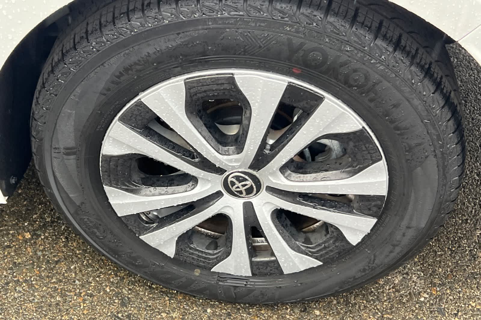 Thumbnail: 2022 Toyota Corolla - 18