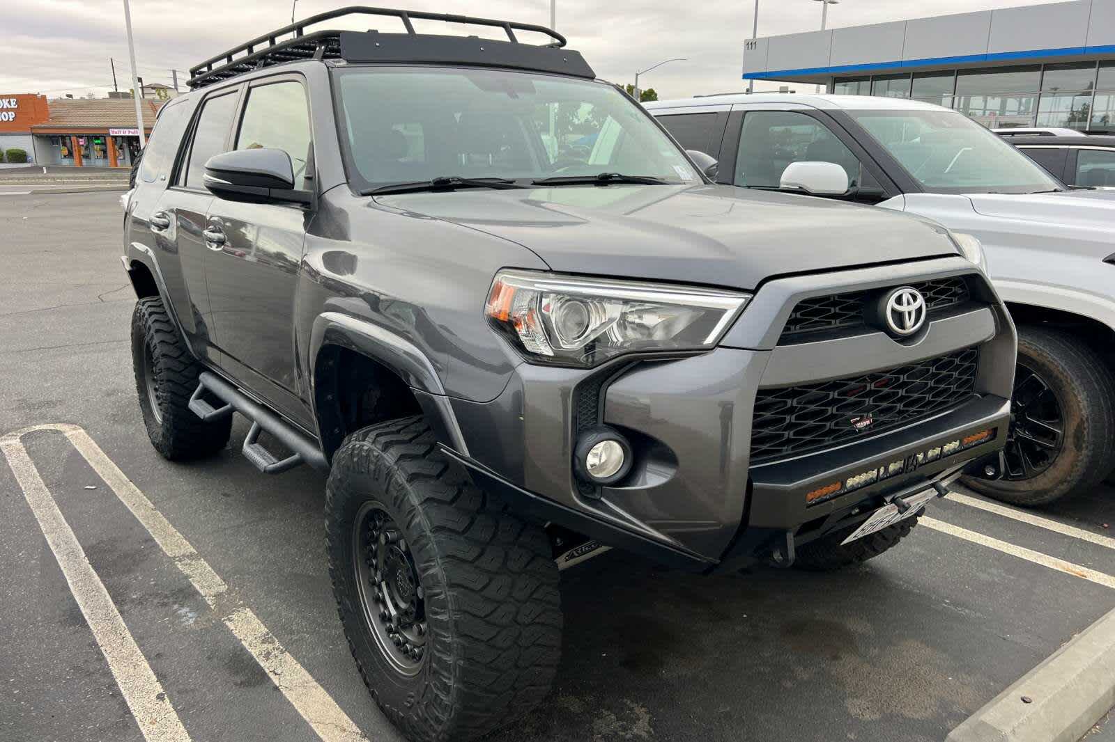 Thumbnail: 2019 Toyota 4Runner - 3