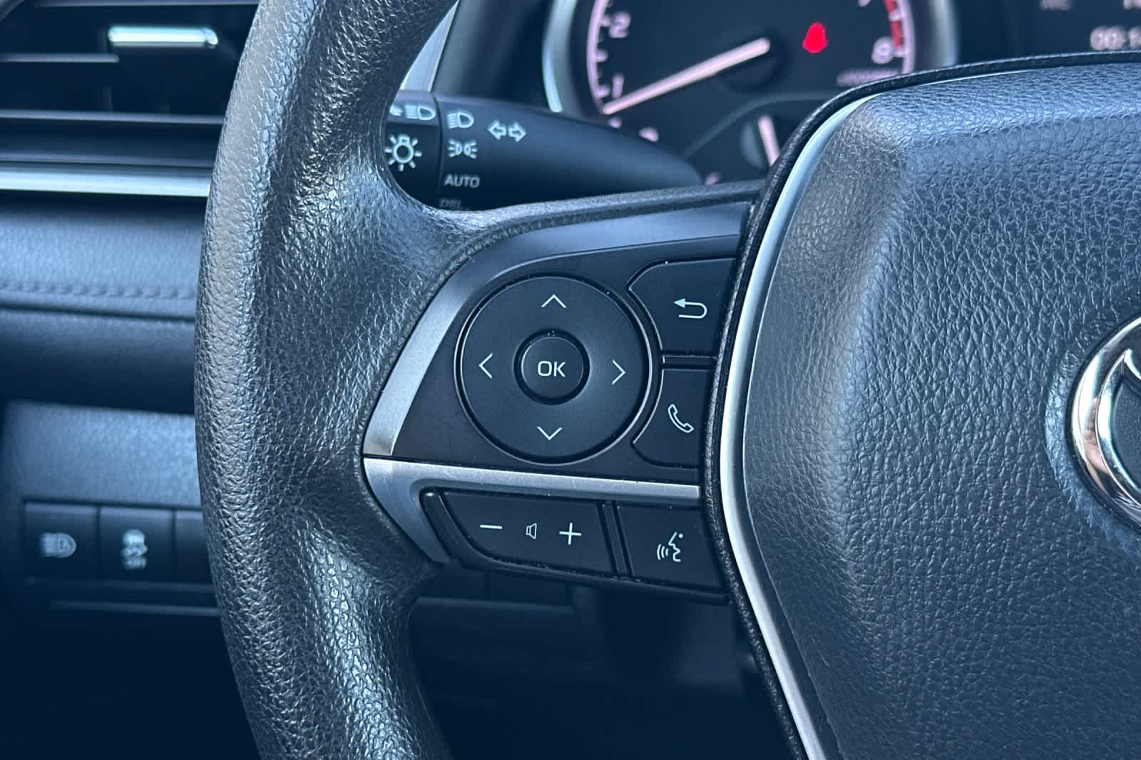 Thumbnail: 2023 Toyota Camry - 24