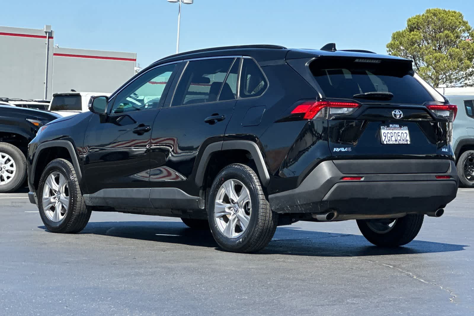 Thumbnail: 2023 Toyota RAV4 - 7