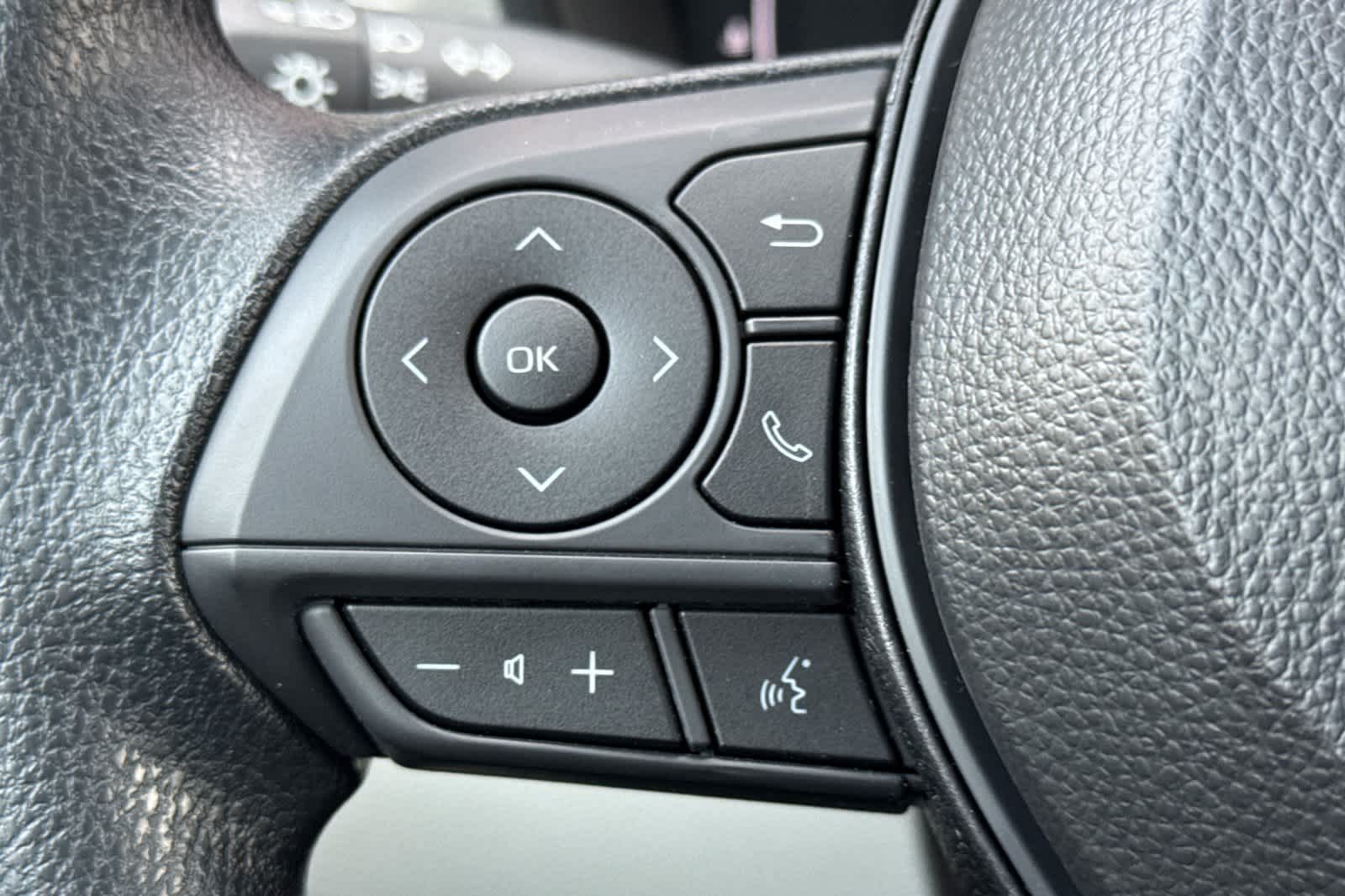 Thumbnail: 2026 Toyota Corolla Cross - 25