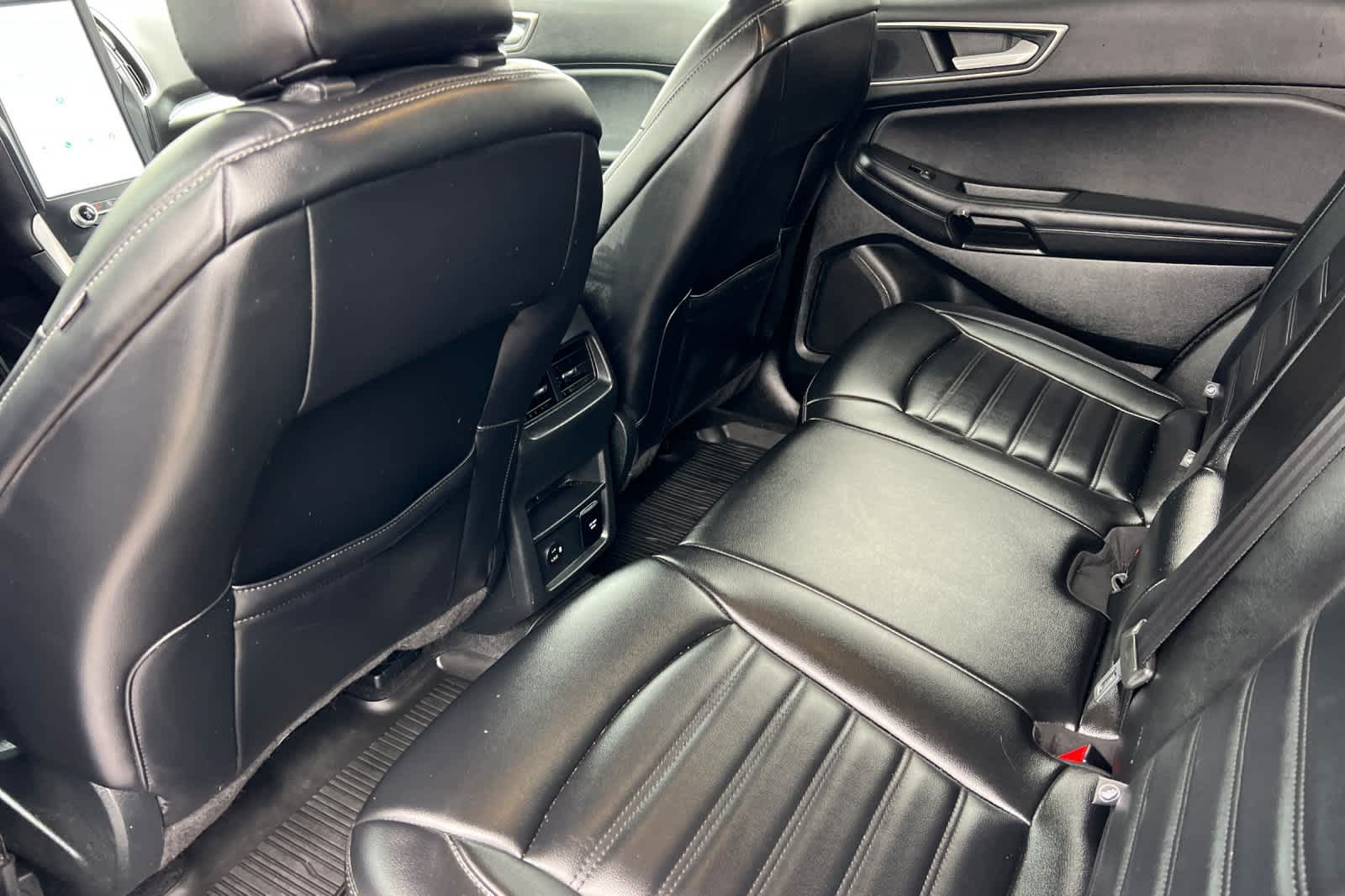 Thumbnail: 2022 Ford Edge - 4