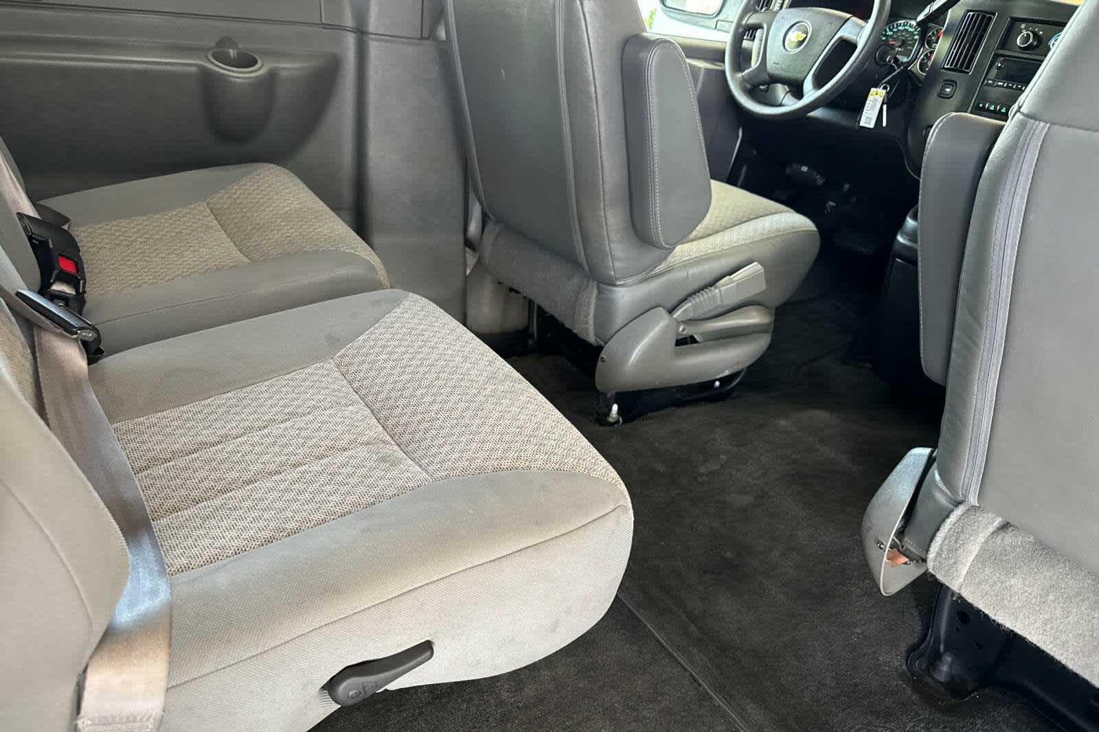 Thumbnail: 2017 Chevrolet Express - 4