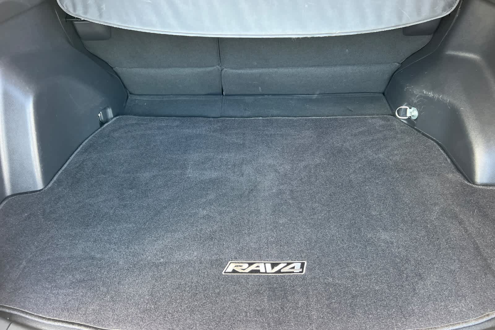 Thumbnail: 2023 Toyota RAV4 - 16