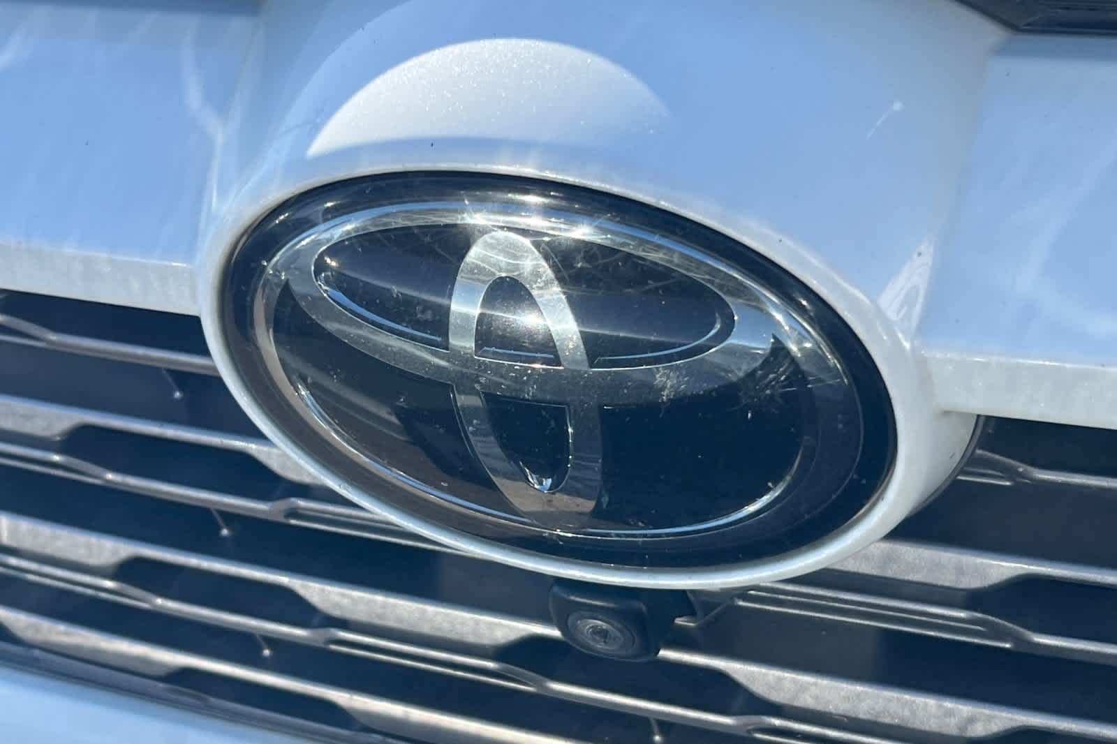 2019 Toyota RAV4 Limited 9