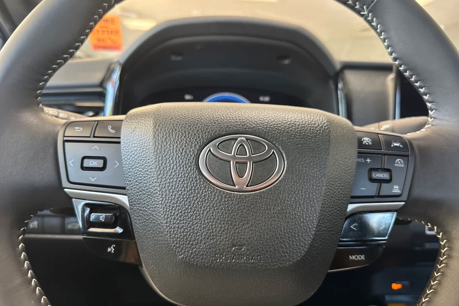Thumbnail: 2025 Toyota Camry - 25