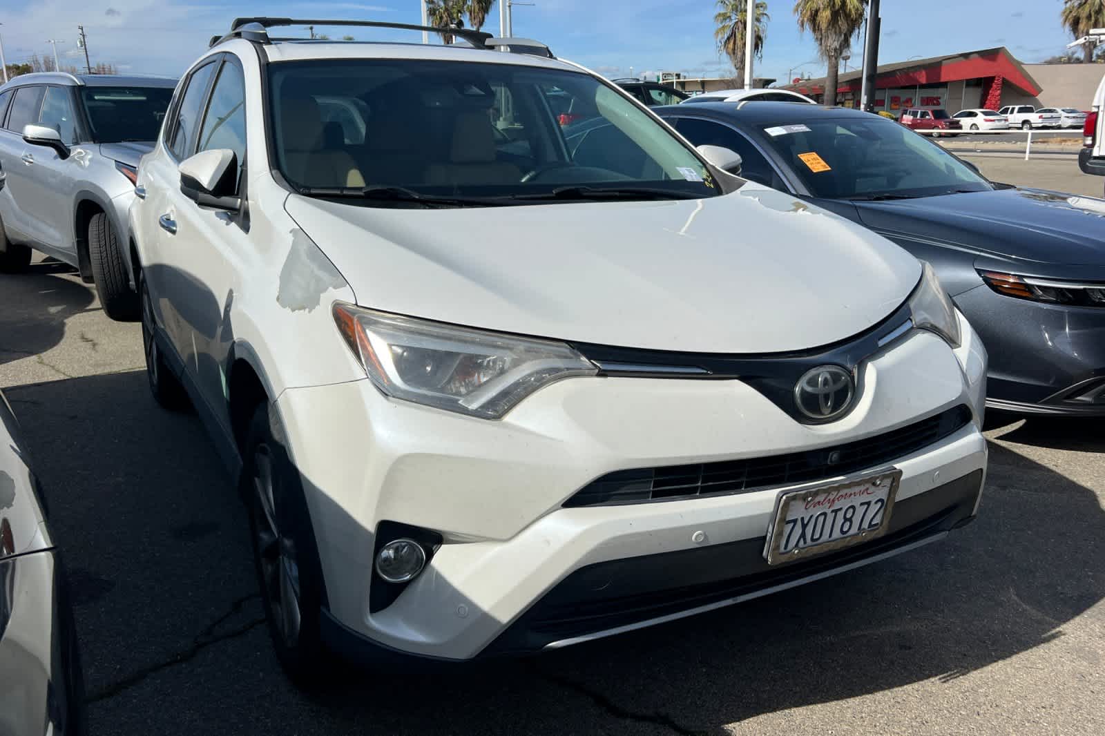 Thumbnail: 2017 Toyota RAV4 - 3