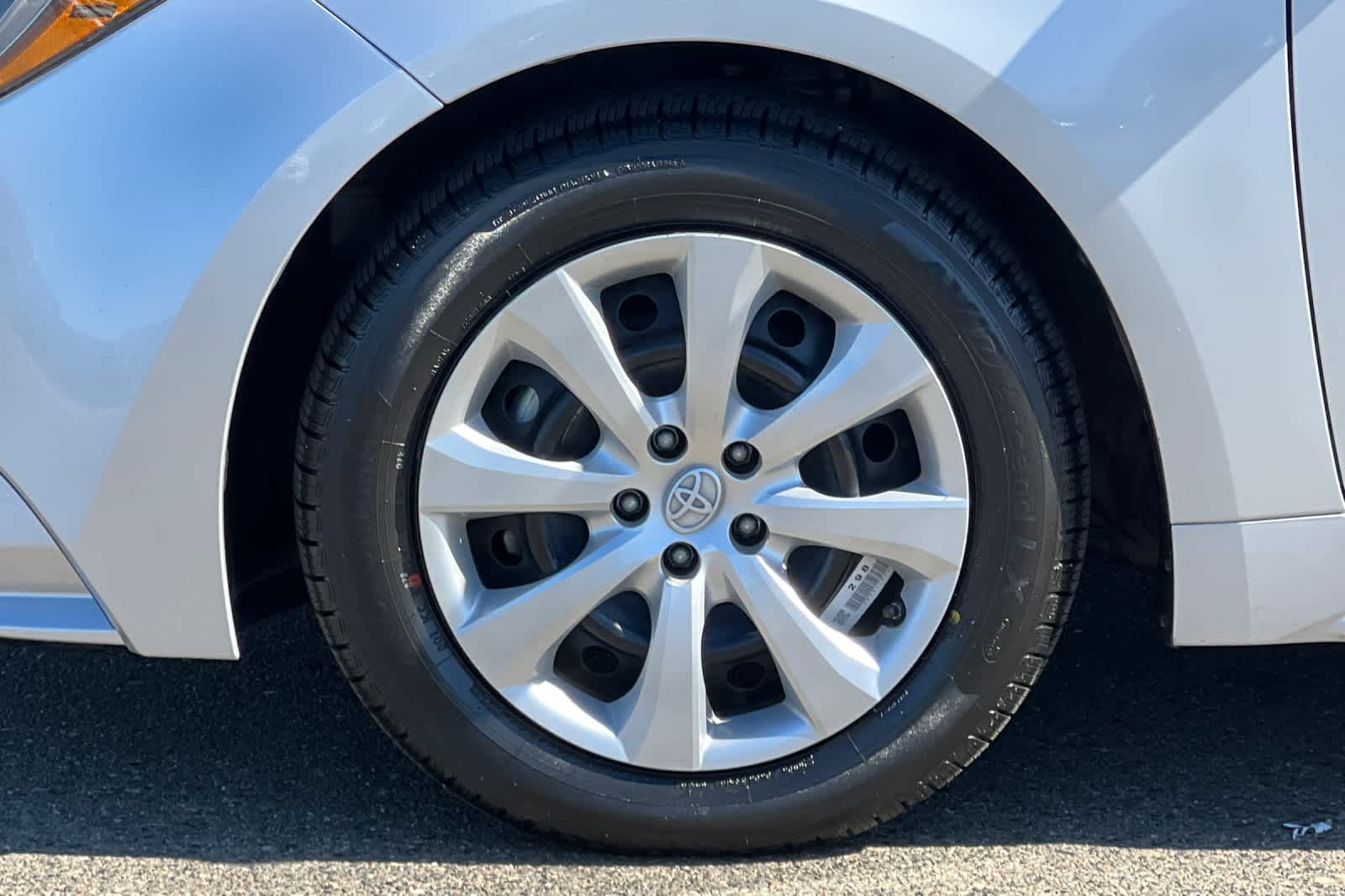 Thumbnail: 2020 Toyota Corolla - 28