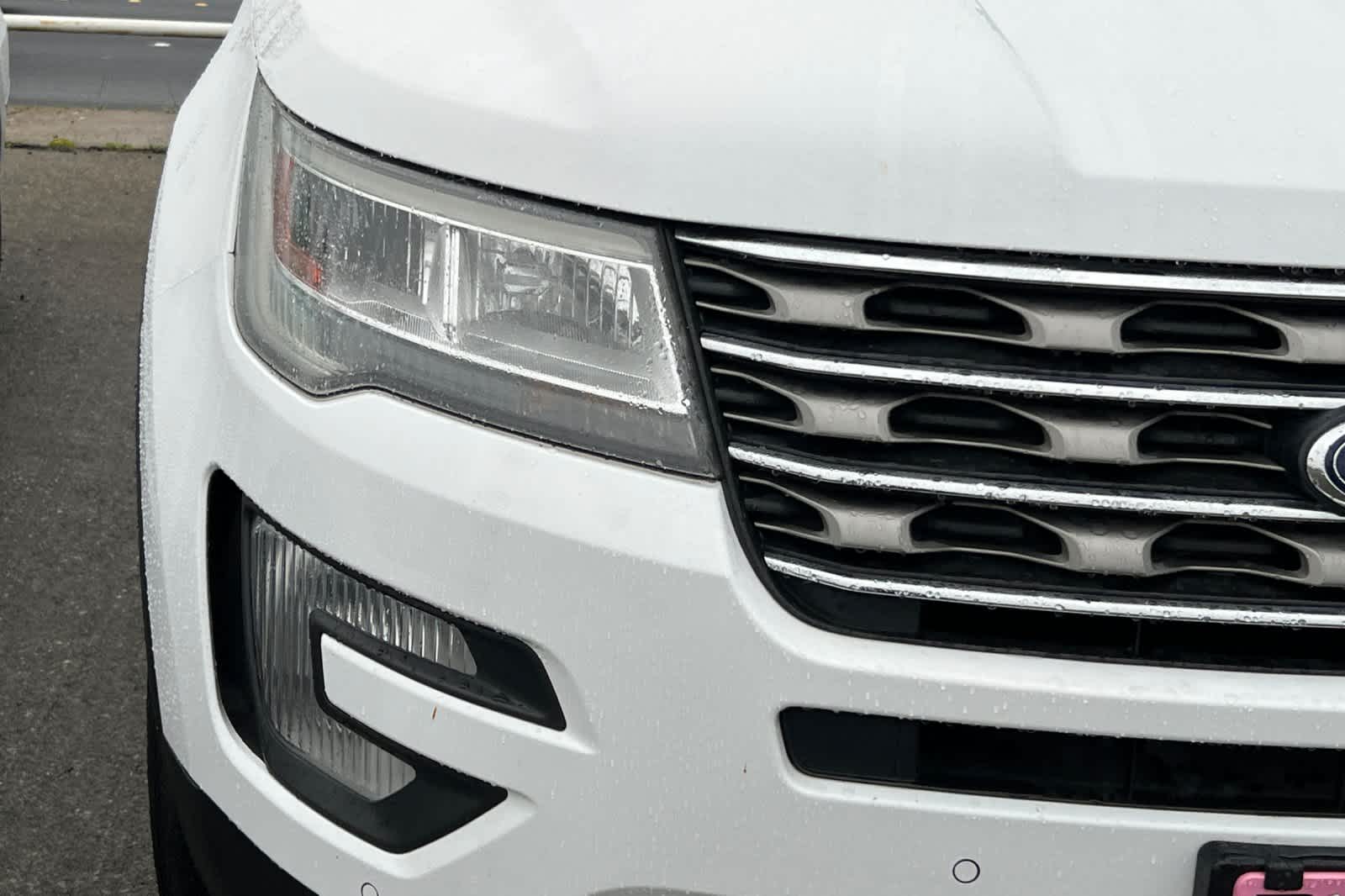 Thumbnail: 2017 Ford Explorer - 8