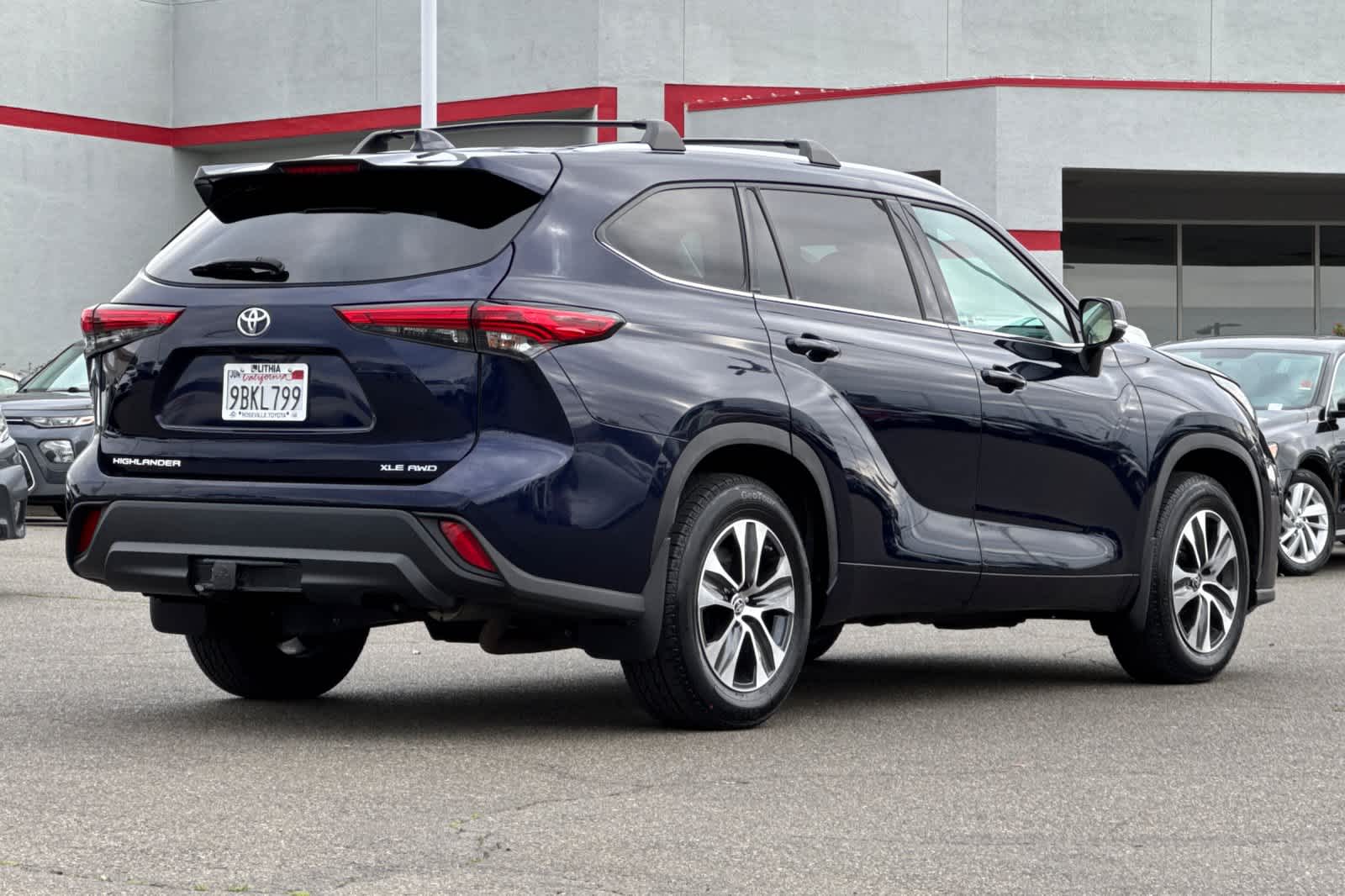 Thumbnail: 2022 Toyota Highlander - 2