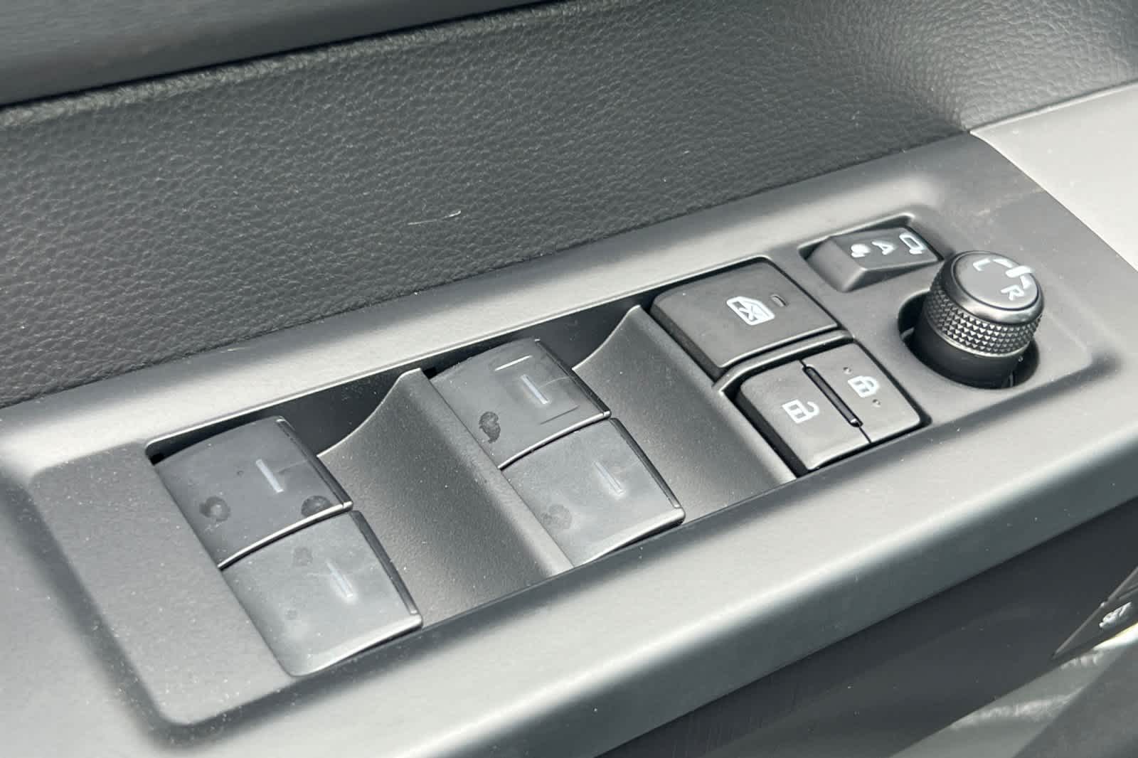 Thumbnail: 2025 Toyota Tundra - 13