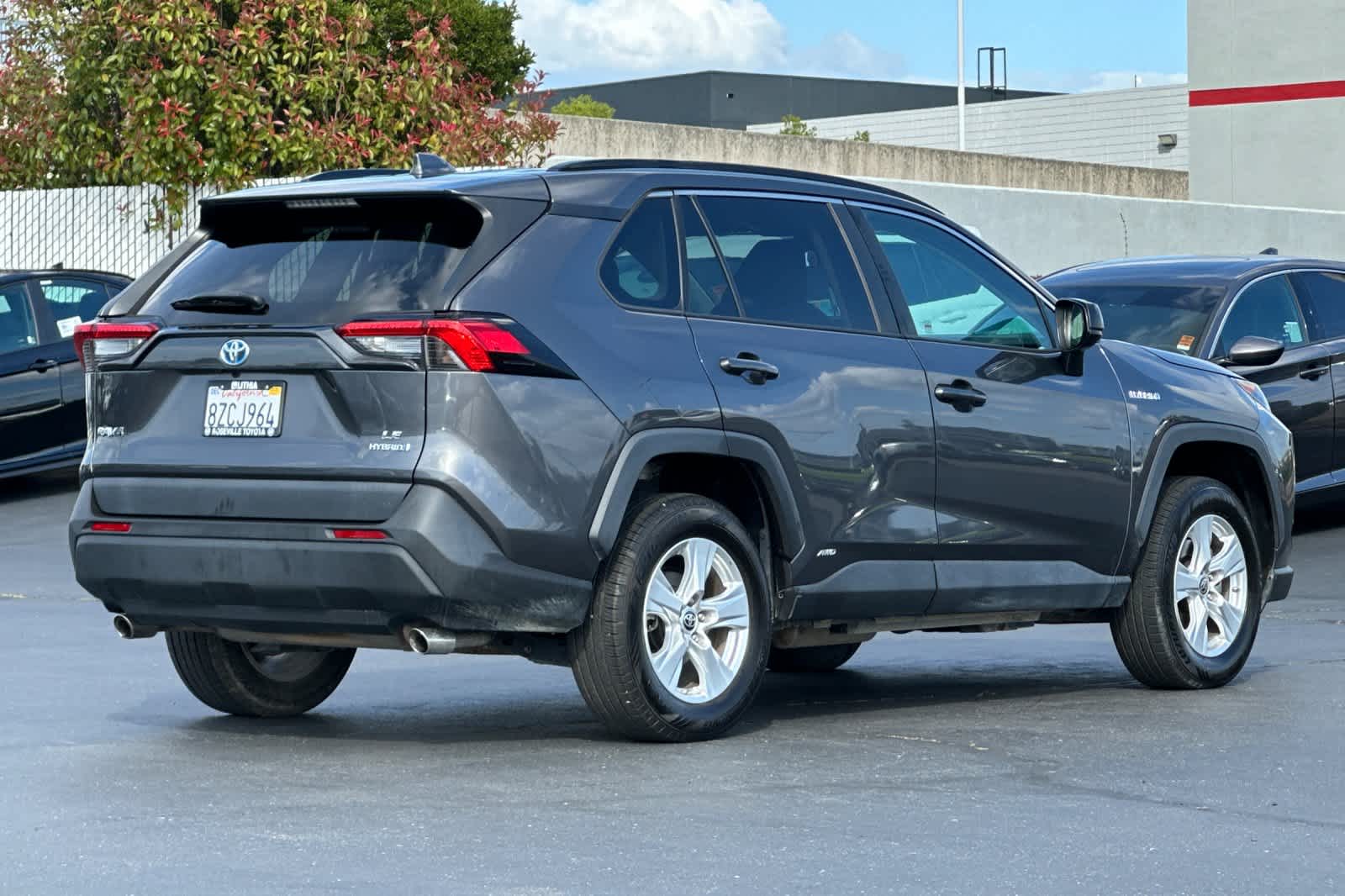 Thumbnail: 2021 Toyota RAV4 - 2