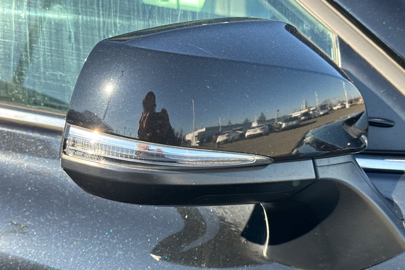 Thumbnail: 2023 Toyota Highlander - 12