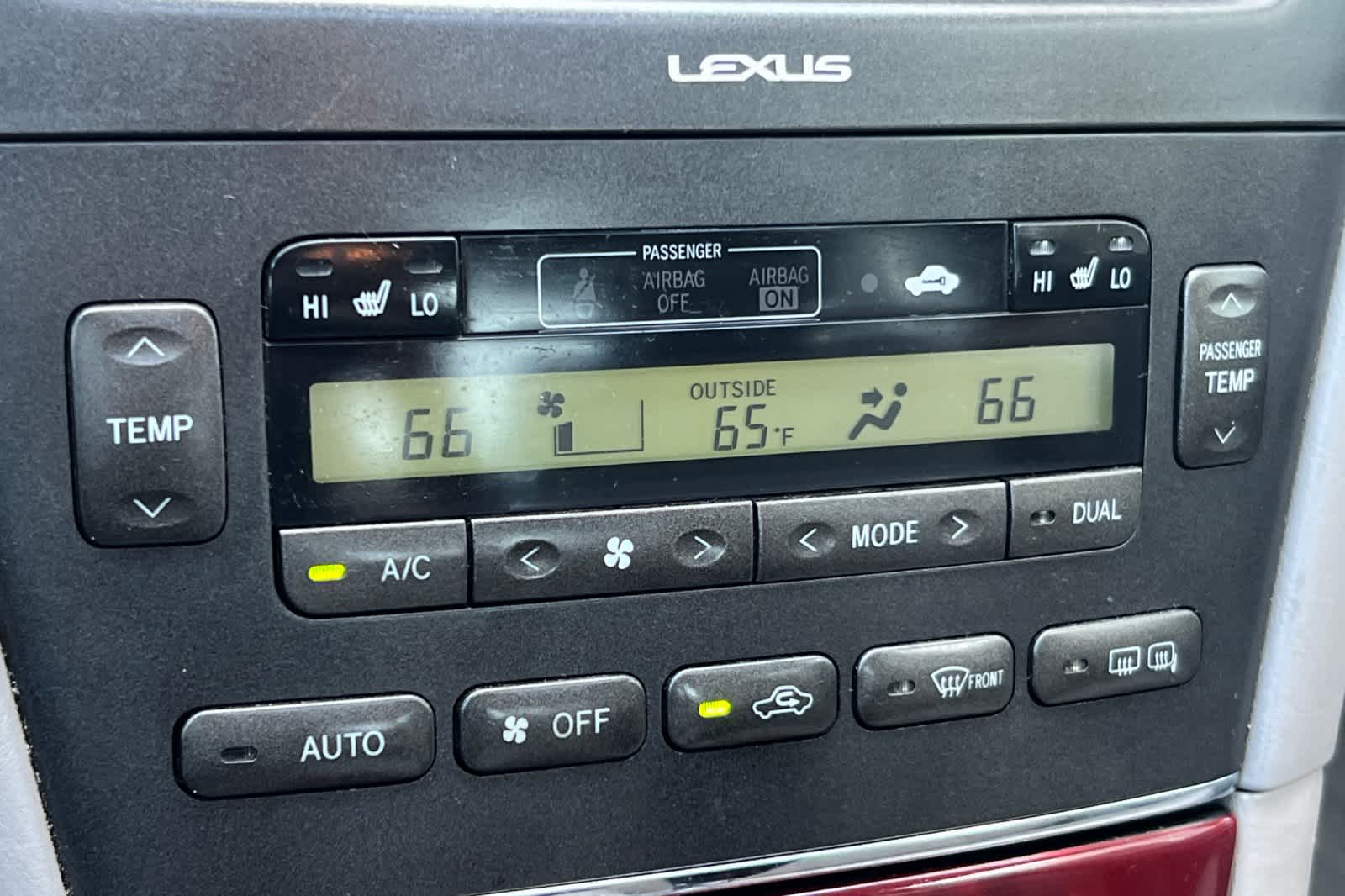 Thumbnail: 2004 Lexus ES - 21