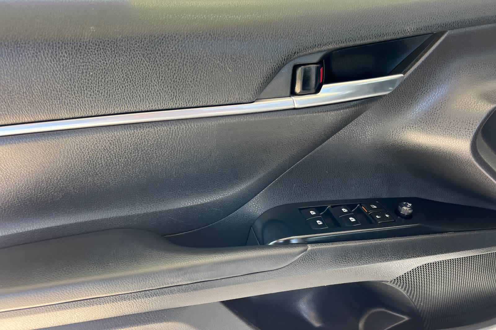 Thumbnail: 2020 Toyota Camry - 12