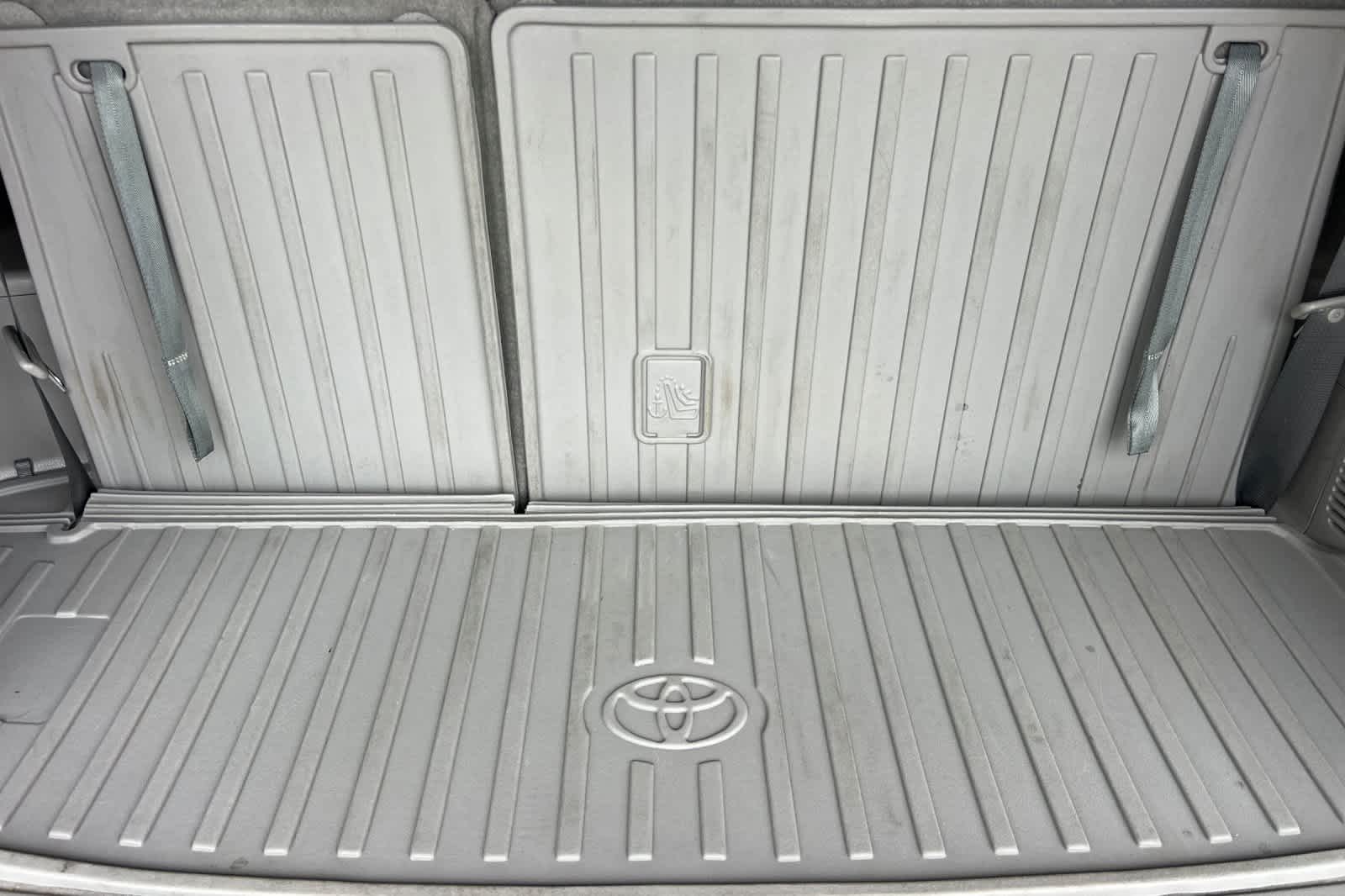 Thumbnail: 2018 Toyota Highlander - 17