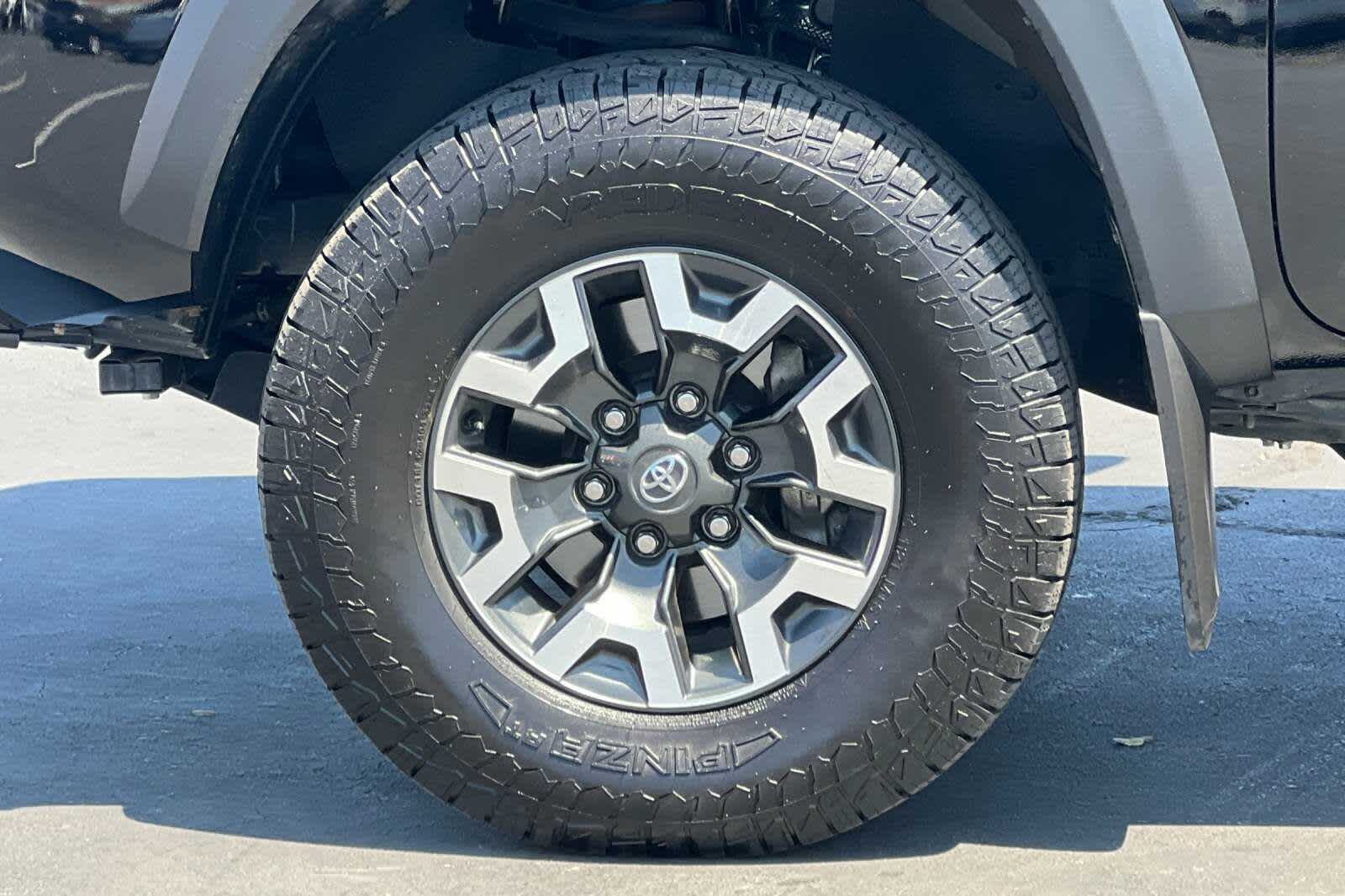 Thumbnail: 2023 Toyota Tacoma - 28
