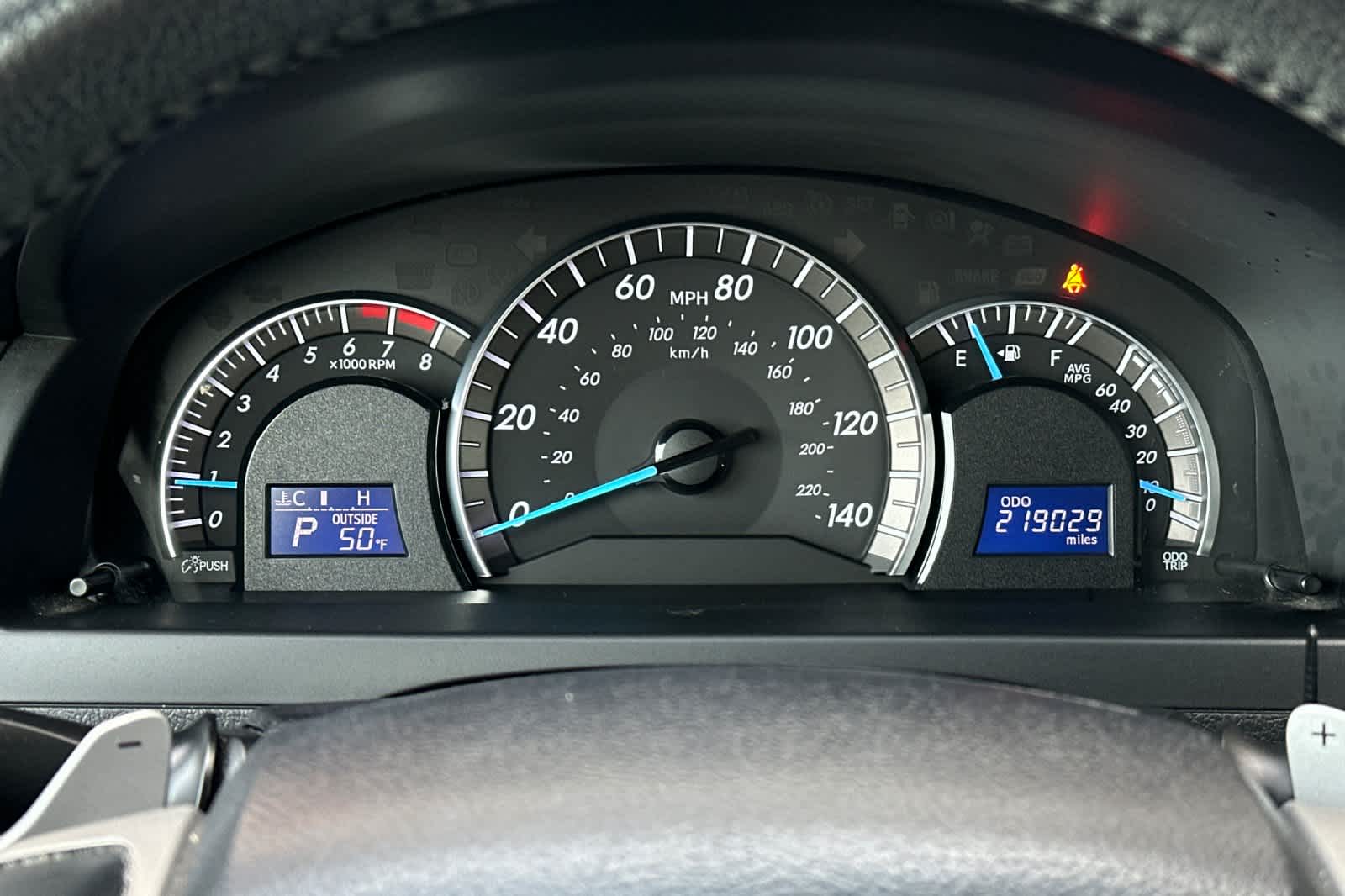 Thumbnail: 2014 Toyota Camry - 25