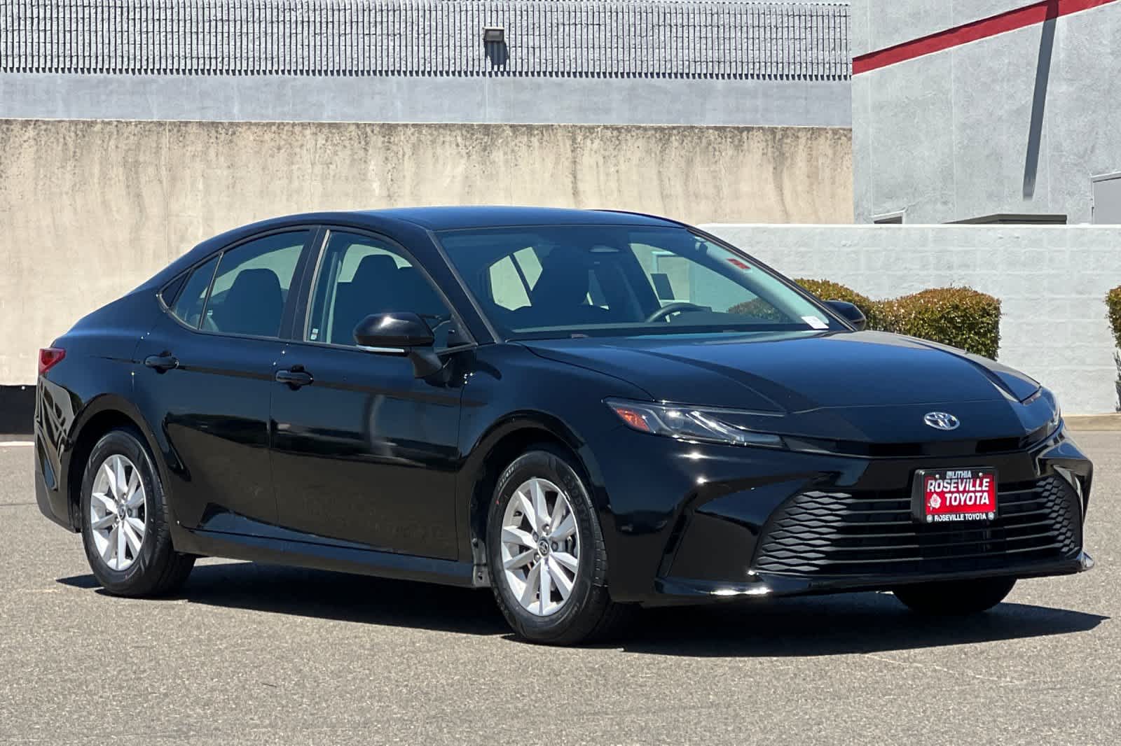 Thumbnail: 2025 Toyota Camry - 5