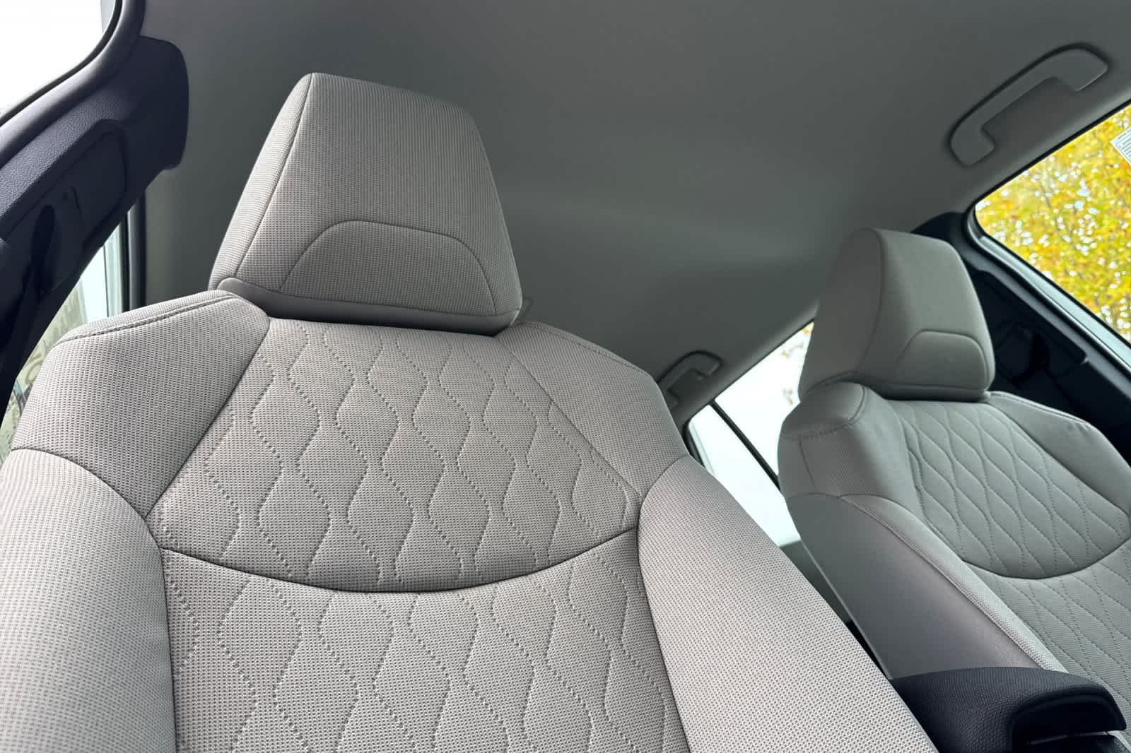 Thumbnail: 2026 Toyota Corolla Cross - 18