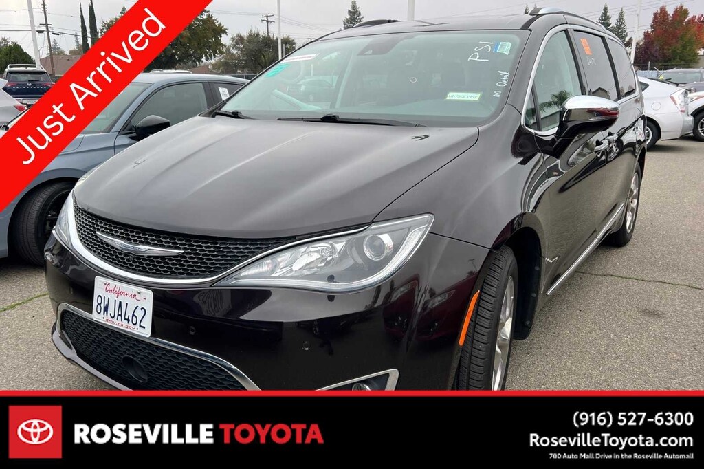 Used 2017 Chrysler Pacifica Limited Van