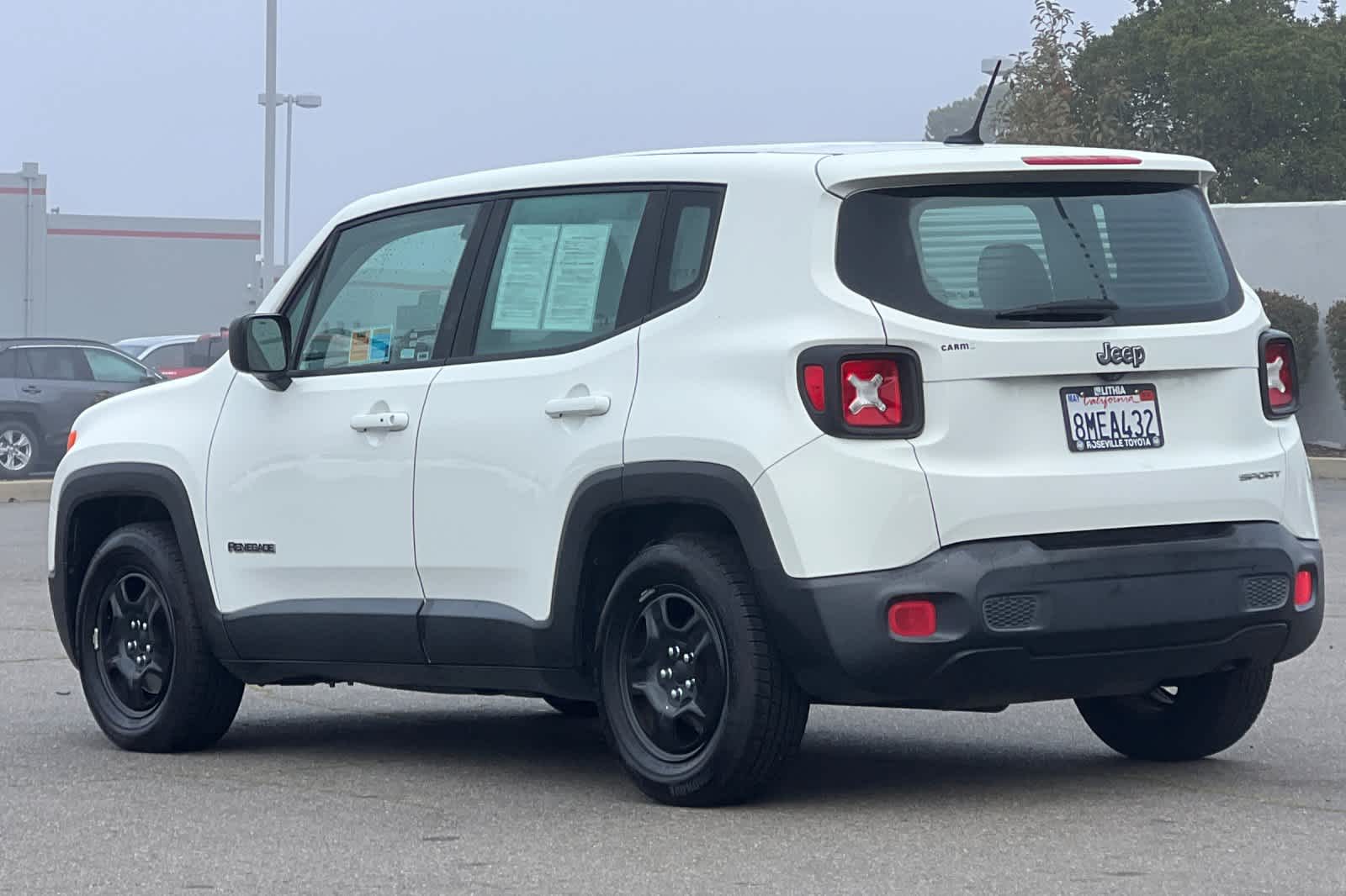 Thumbnail: 2017 Jeep Renegade - 7