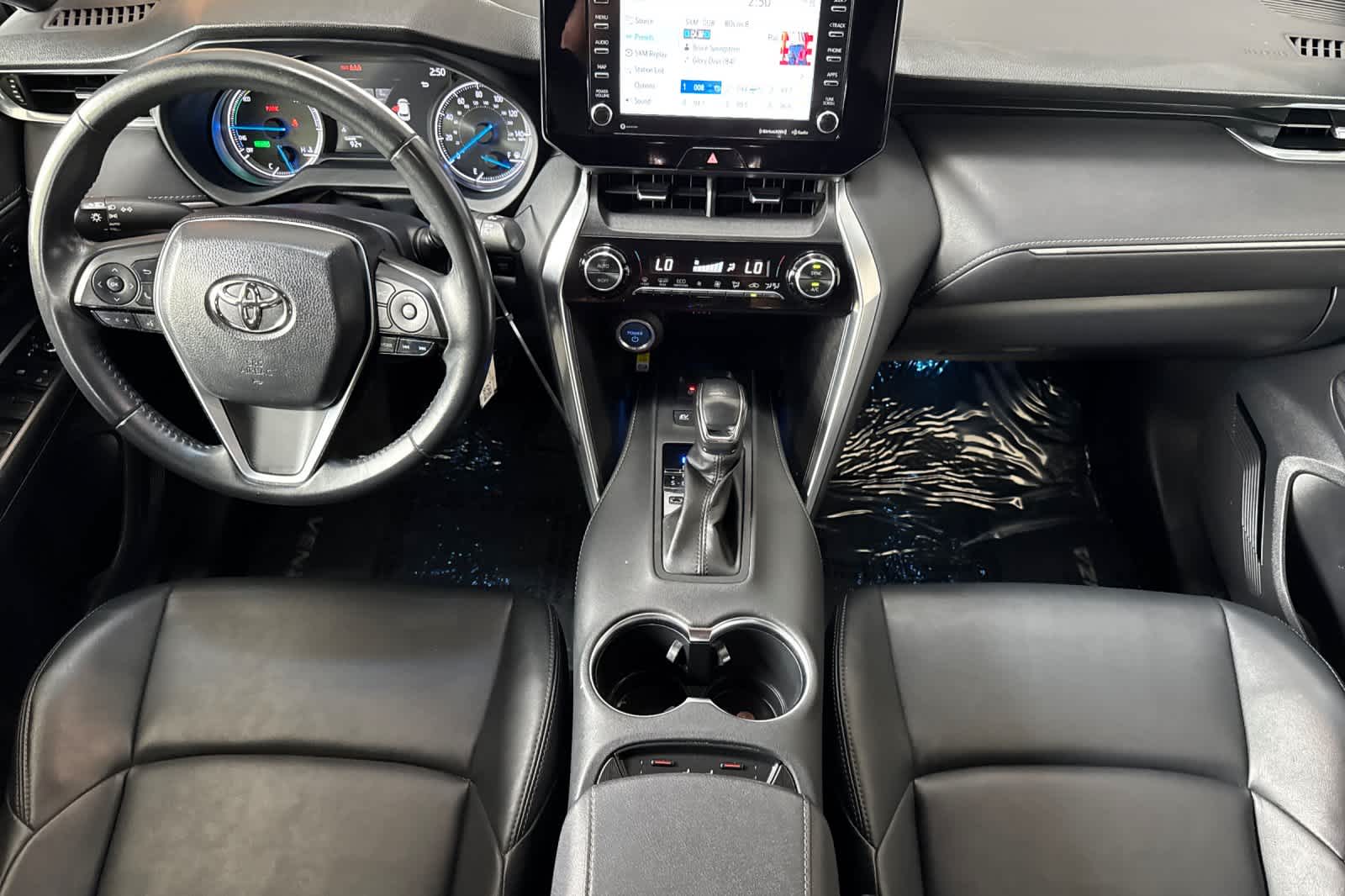 Thumbnail: 2022 Toyota Venza - 3