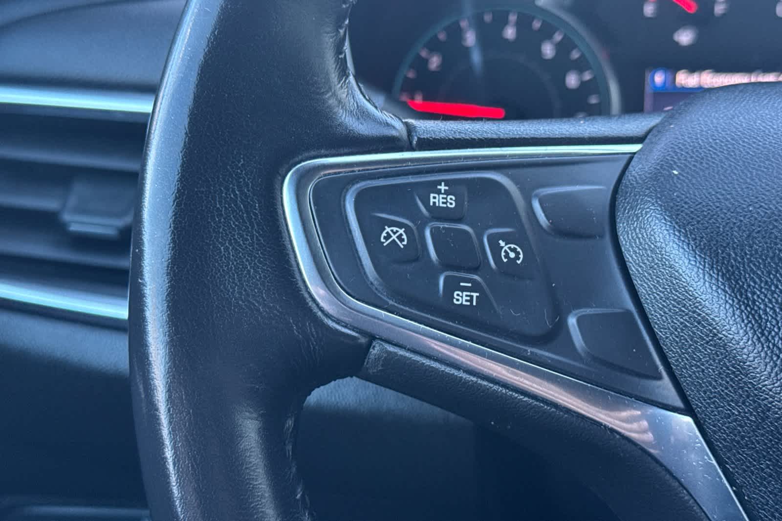 Thumbnail: 2019 Chevrolet Equinox - 26